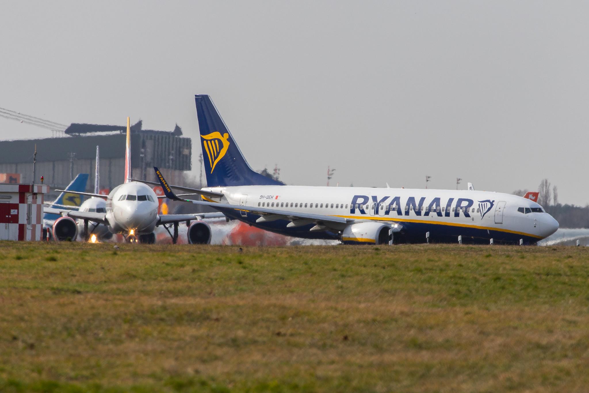 Flughafen Berlin Tegel (TXL): Ryanair (FR / RYR) | Operator: Malta Air |  Boeing 737-8AS B738 | 9H-QEH | MSN 44823