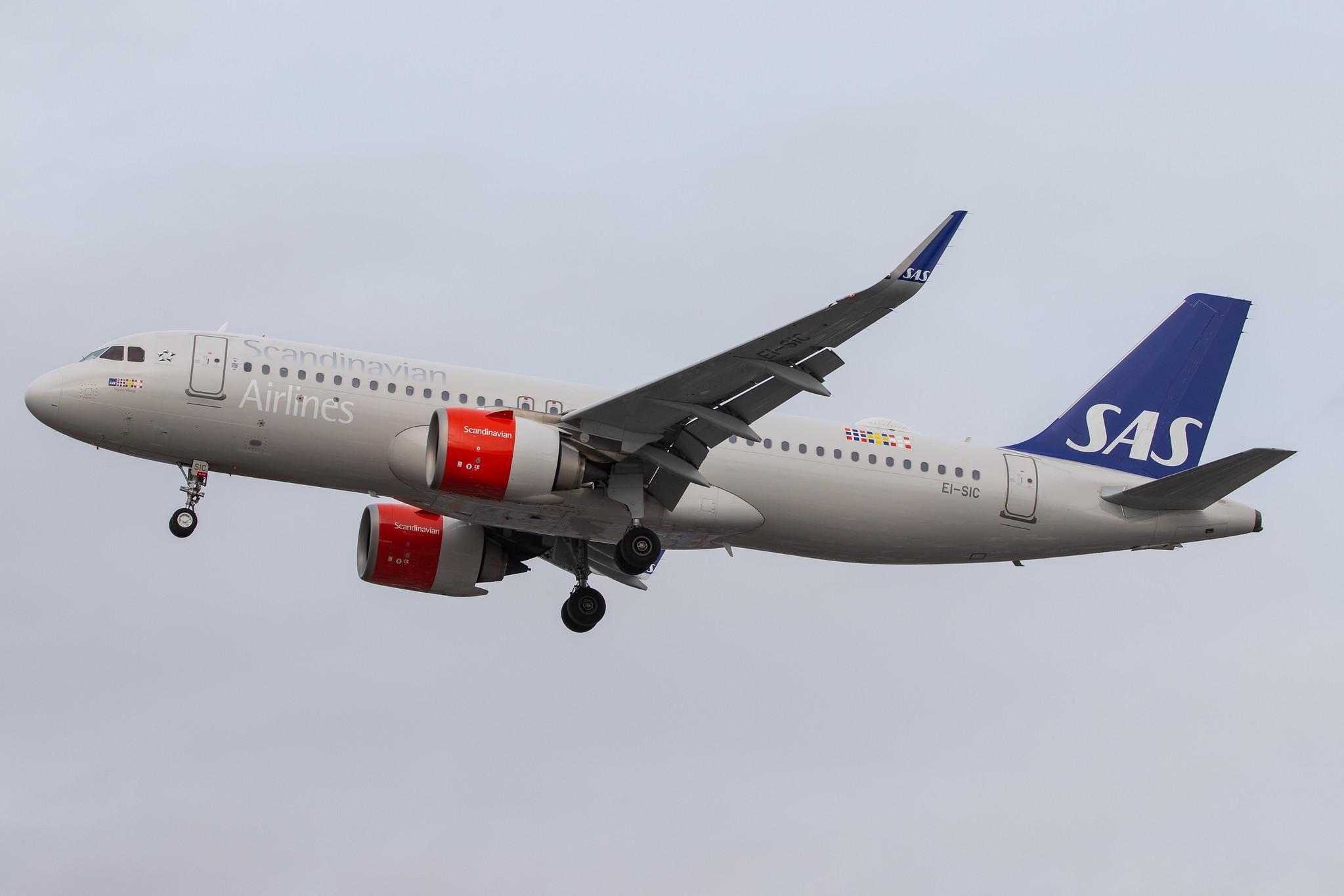 London Heathrow Airport: SAS (SK / SAS) | Operator: SAS Ireland |  Airbus A320-251N A20N | EI-SIC | MSN 7979