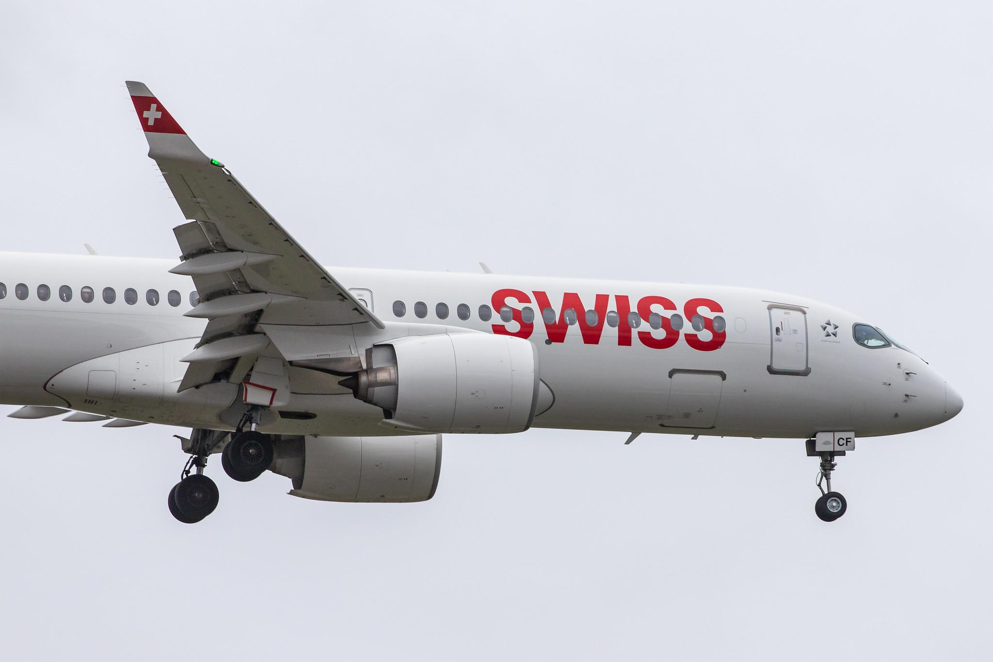 London Heathrow Airport: Swiss (LX / SWR) |  Airbus A220-300 BCS3 | HB-JCF | MSN 55015