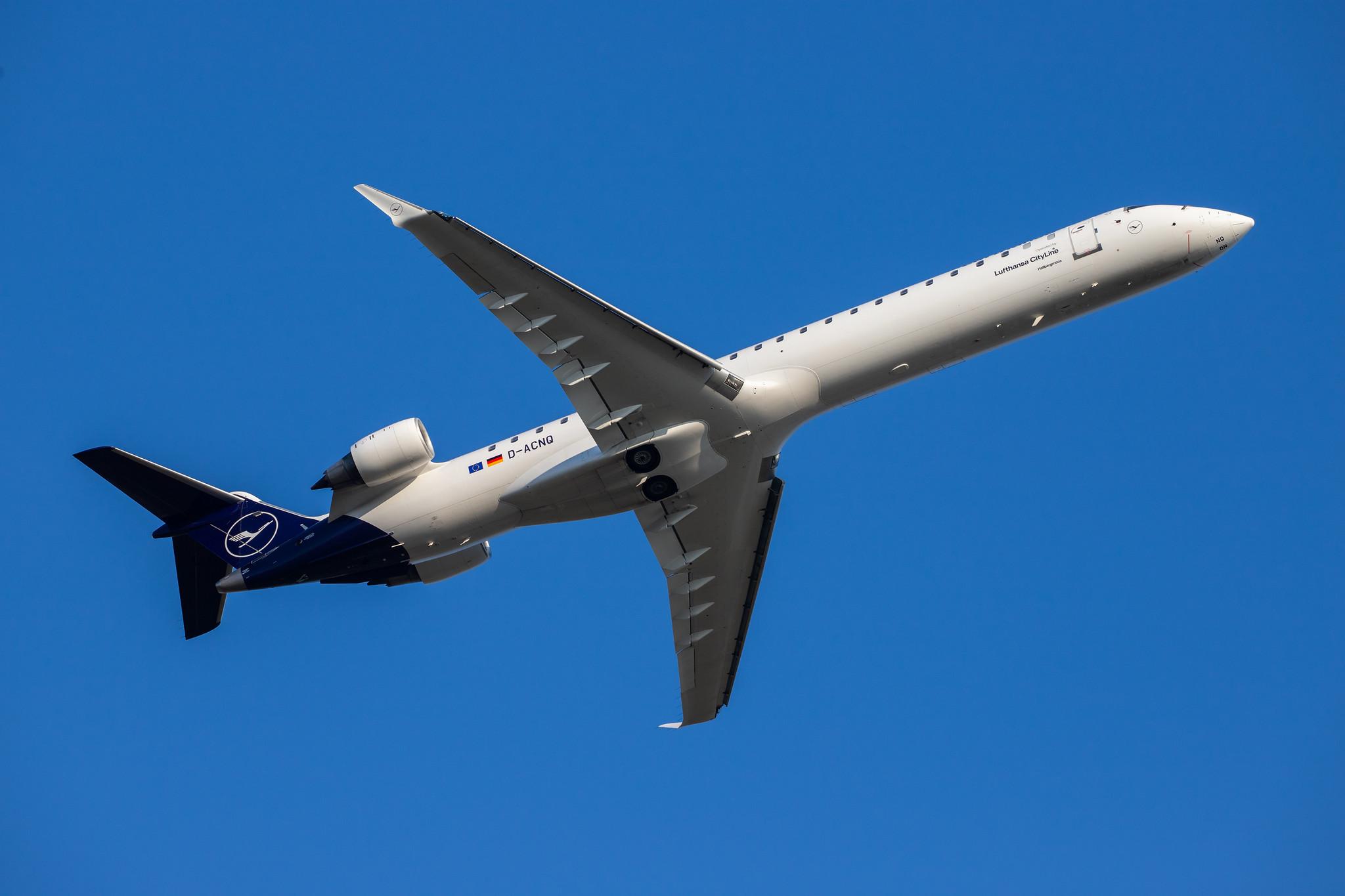 Hamburg Airport: Lufthansa (LH / DLH) | Operator: Lufthansa CityLine |  Bombardier CRJ-900LR CRJ9 | D-ACNQ | MSN 15260