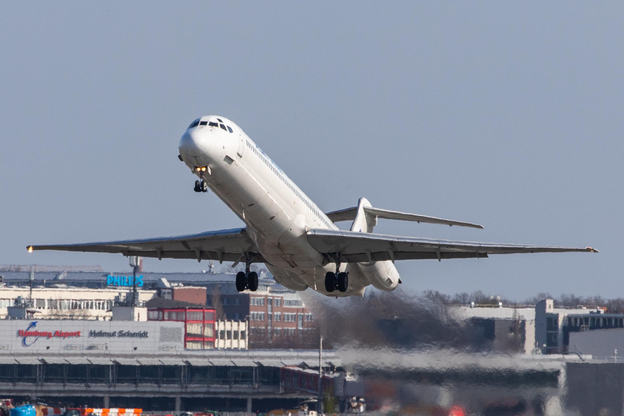 Hamburg Airport: ALK Airlines |  McDonnell Douglas MD-82 MD82 | LZ-DEO | MSN 48079