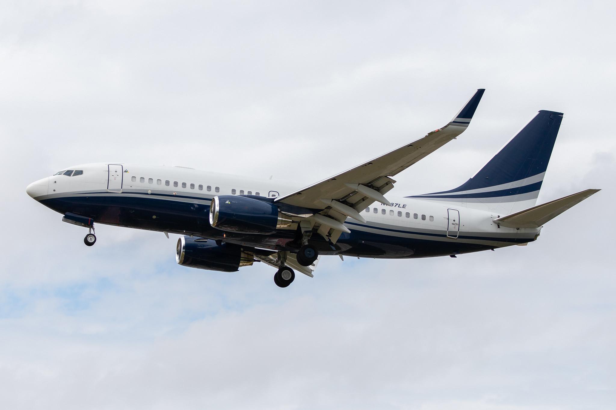 London Heathrow Airport: Private Owner |  Boeing 737-75V(BBJ) B737 | N737LE | MSN 28579