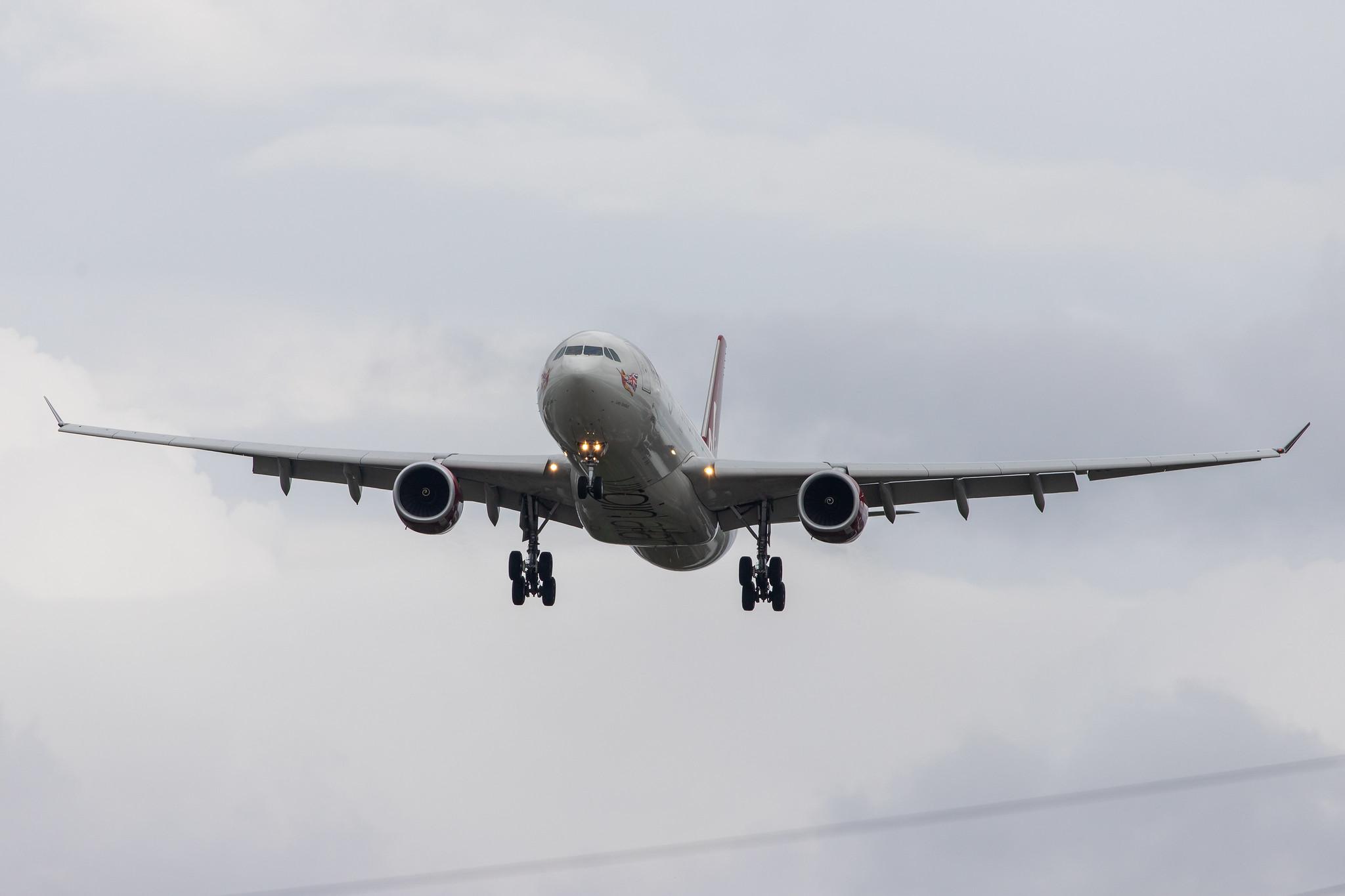 London Heathrow Airport: Virgin Atlantic (VS / VIR) |  Airbus A330-343 A333 | G-VUFO | MSN 1352