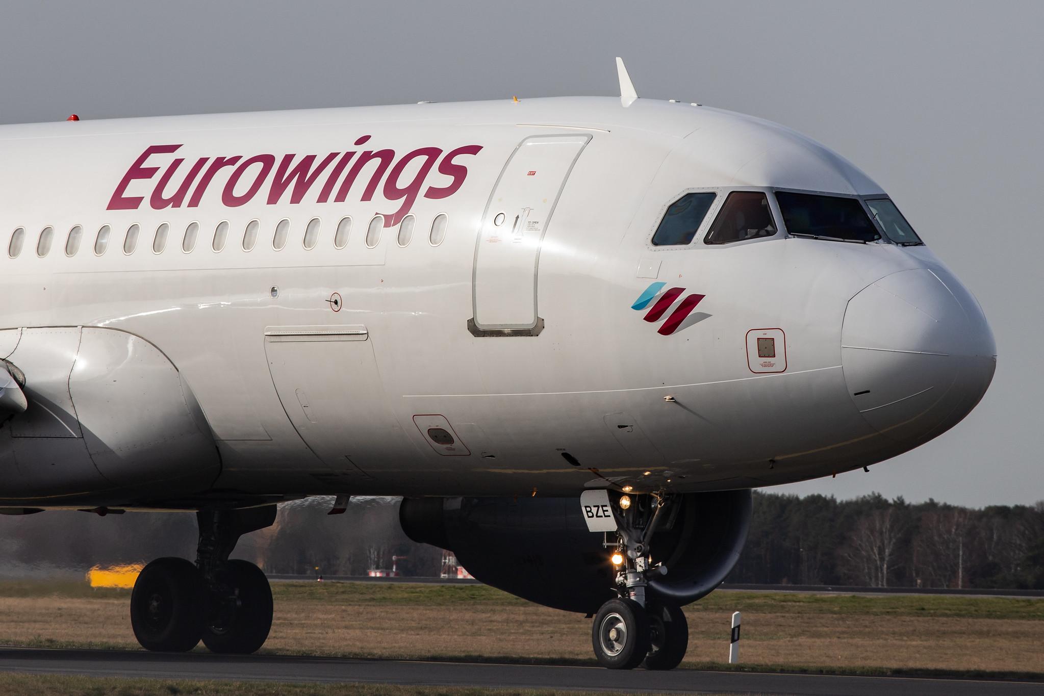 Flughafen Berlin Tegel (TXL): Eurowings (EW / EWG) |  Airbus A320-216 A320 | D-ABZE | MSN 3464