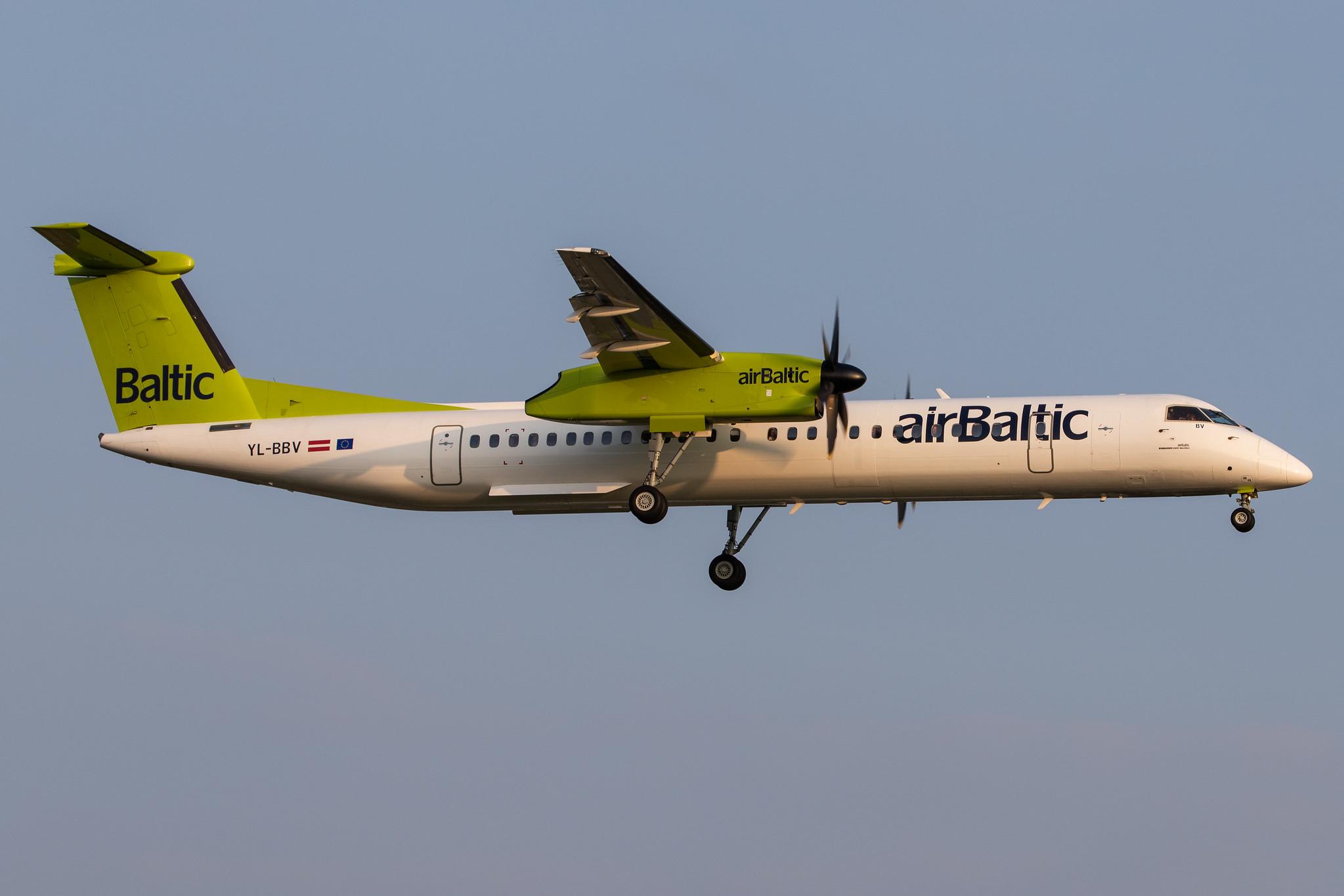 Hamburg Airport: Air Baltic (BT / BTI) |  De Havilland Canada Dash 8-400 DH8D | YL-BBV | MSN 4444