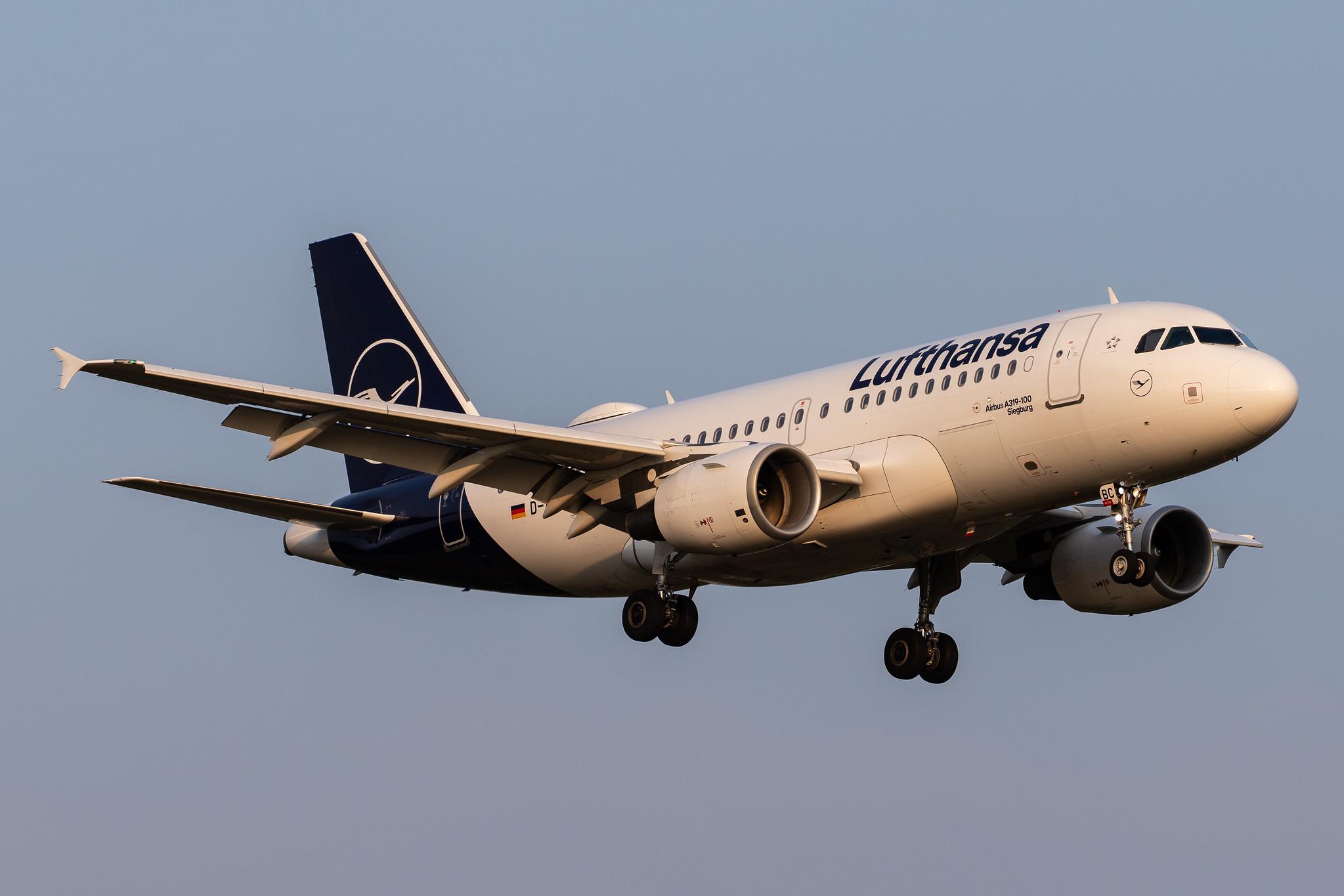 Hamburg Airport: Lufthansa (LH / DLH) |  Airbus A319-112 A319 | D-AIBC | MSN 4332