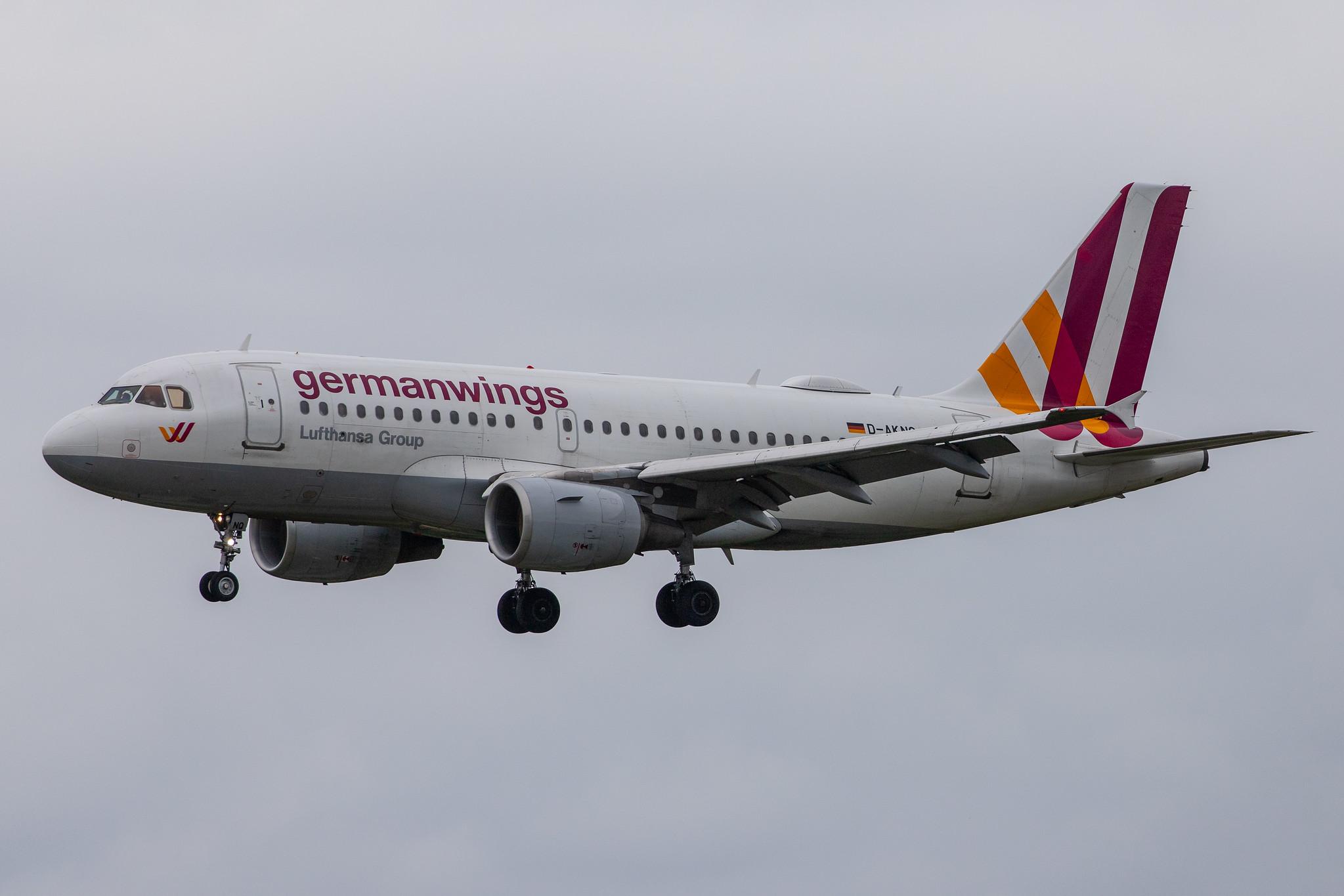 Hamburg Airport: Eurowings (EW / EWG) | Operator: Germanwings |  Airbus A319-112 A319 | D-AKNQ | MSN 1170