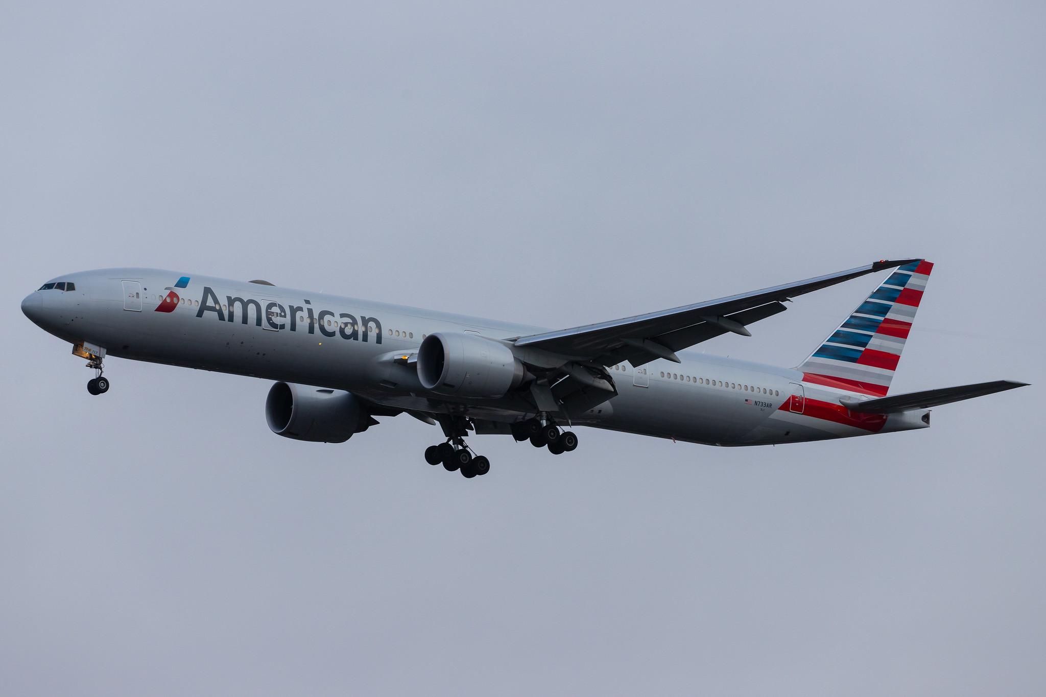 London Heathrow Airport: American Airlines (AA / AAL) |  Boeing 777-323(ER) B77W | N733AR | MSN 33524