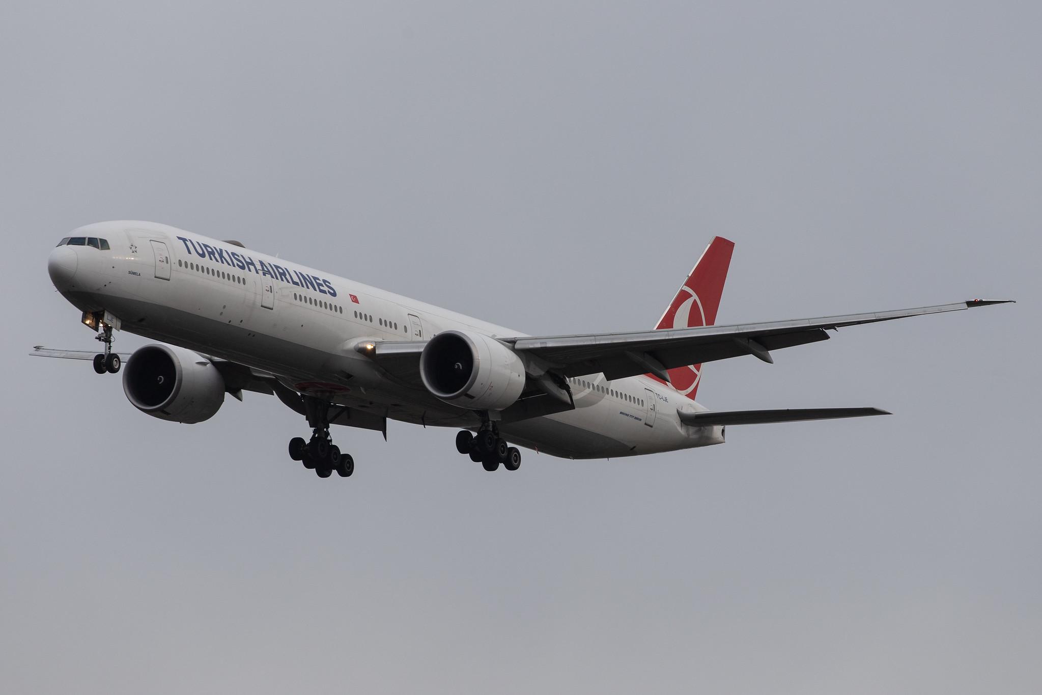 London Heathrow Airport: Turkish Airlines (TK / THY) |  Boeing 777-3F2(ER) B77W | TC-LJE | MSN 44126