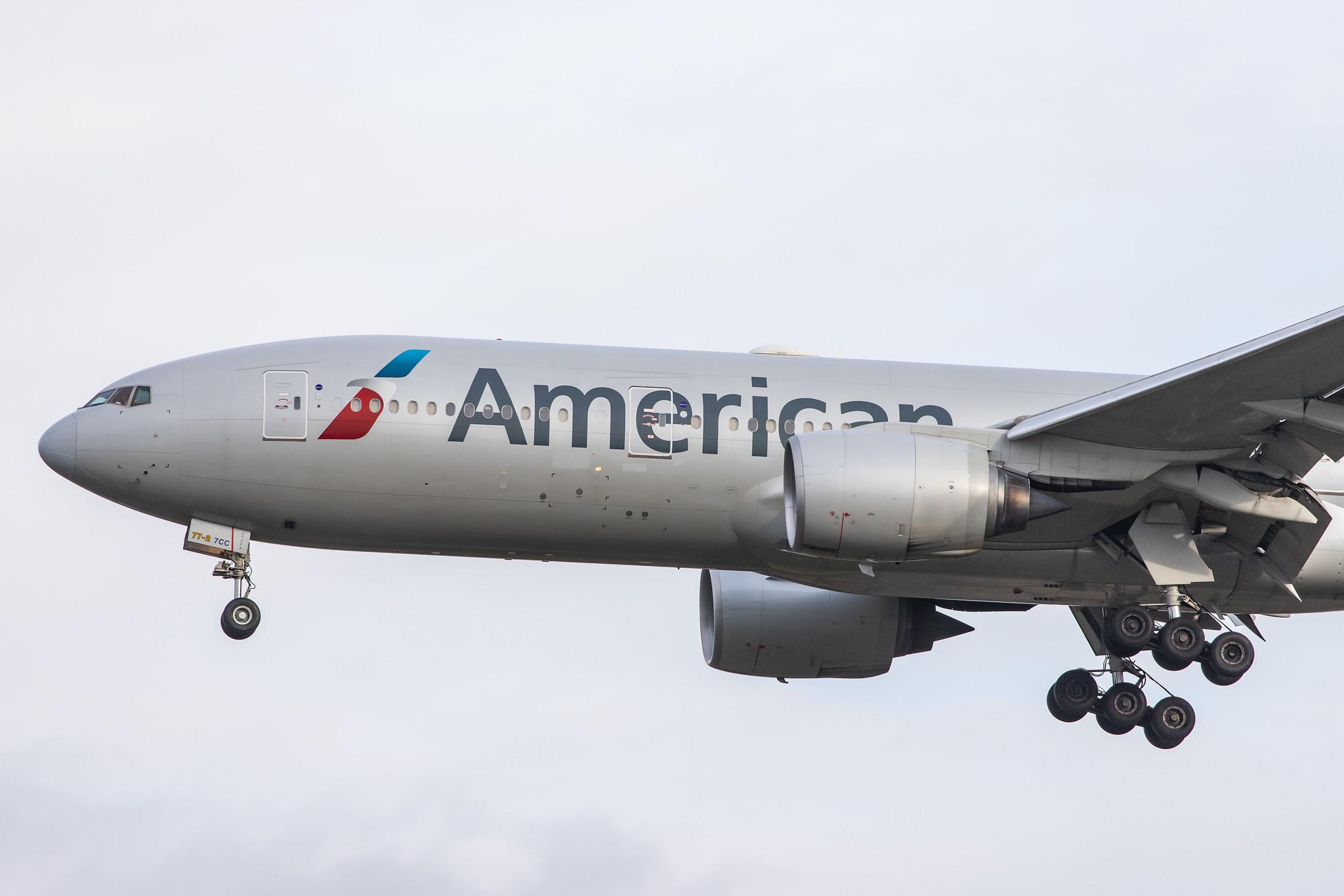 London Heathrow Airport: American Airlines (AA / AAL) |  Boeing 777-223(ER) B772 | N768AA | MSN 33540
