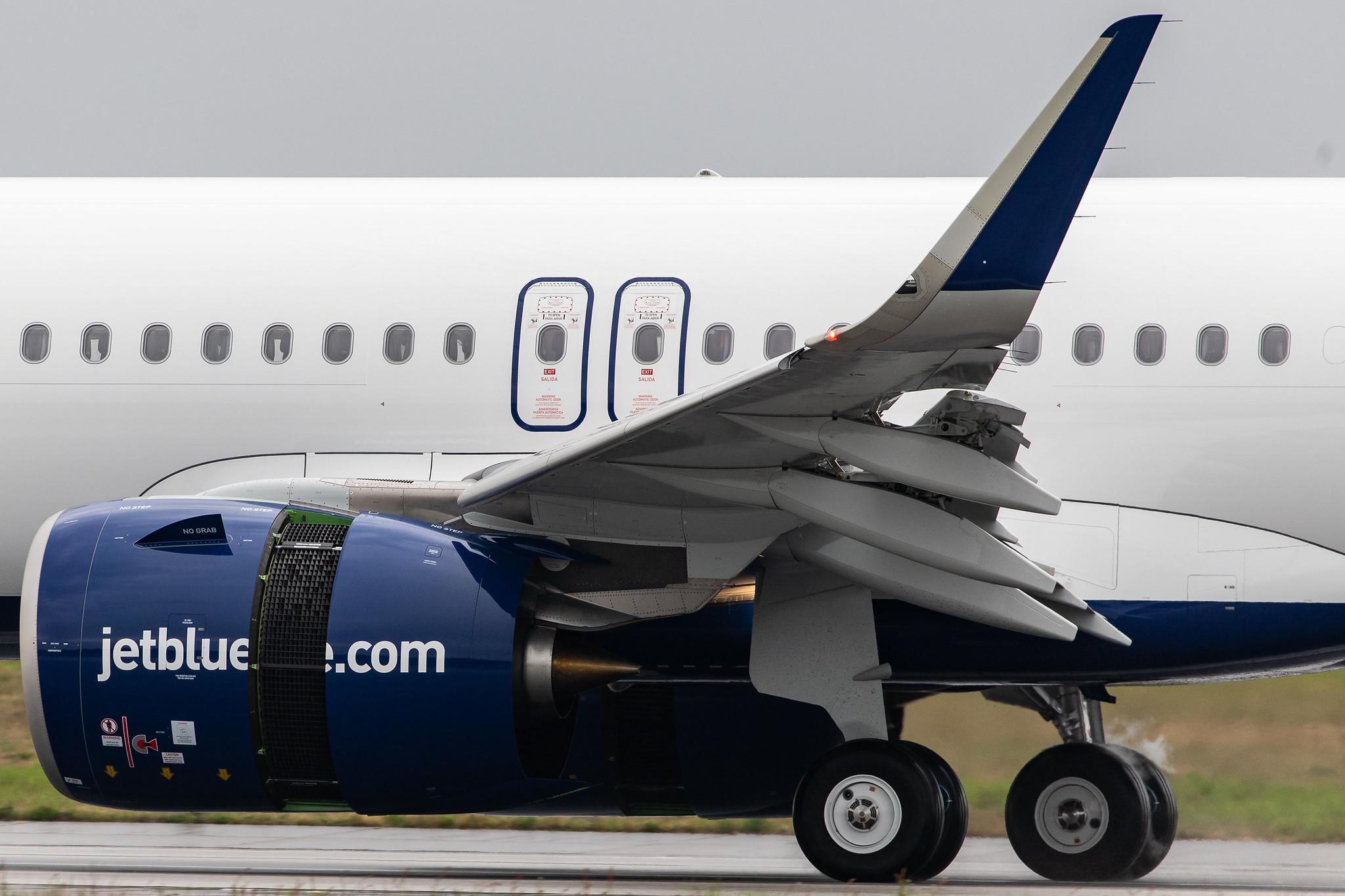 Flugplatz Hamburg-Finkenwerder: Airbus (/ AIB) |  Airbus A321-271NX A21N | D-AZAF | MSN 9377 (Future: JetBlue Airways B6 / JBU, N2048J)