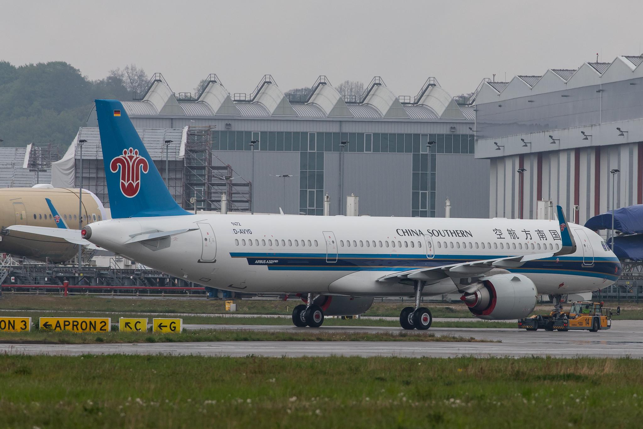 Flugplatz Hamburg-Finkenwerder: Airbus (/ AIB) |  Airbus A321-253NX A21N | D-AVYG | MSN 9472 (Future: China Southern Airlines  CZ / CSN, B-)