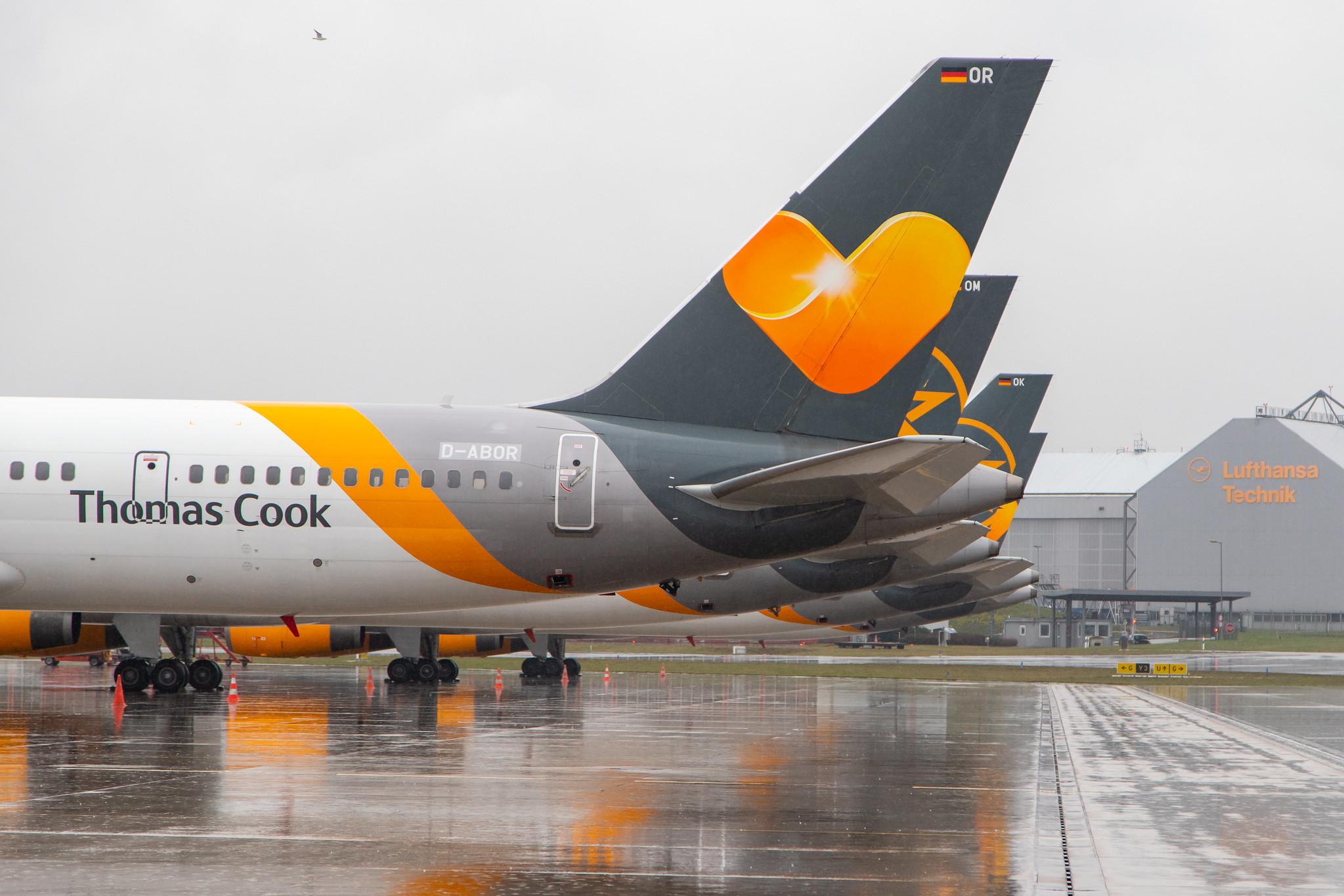 Hamburg Airport Apron: Condor (DE / CFG) |  Boeing 757-3CQ B753 | D-ABOR | MSN 32242