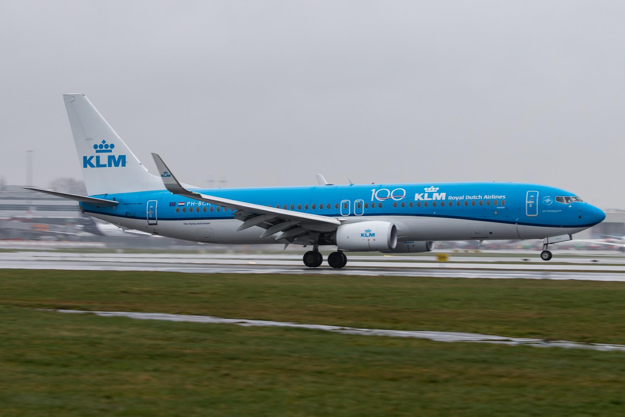 Hamburg Airport Apron: KLM (KL / KLM) |  Boeing 737-8K2 B738 | PH-BCH | MSN 62579