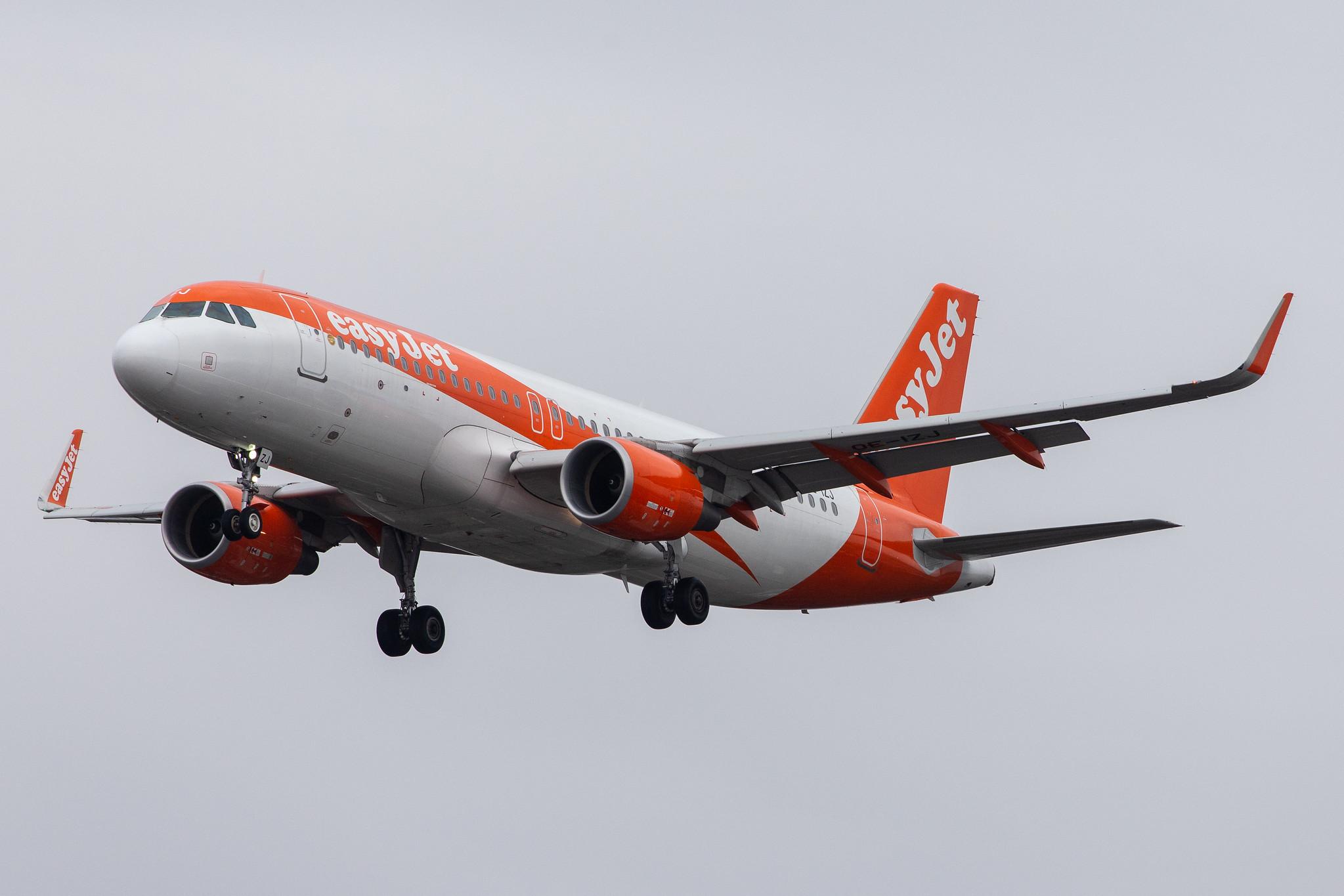 Flughafen Berlin Tegel (TXL): easyJet (U2 / EZY) | Operator: easyJet Europe |  Airbus A320-214 A320 | OE-IZJ | MSN 6902