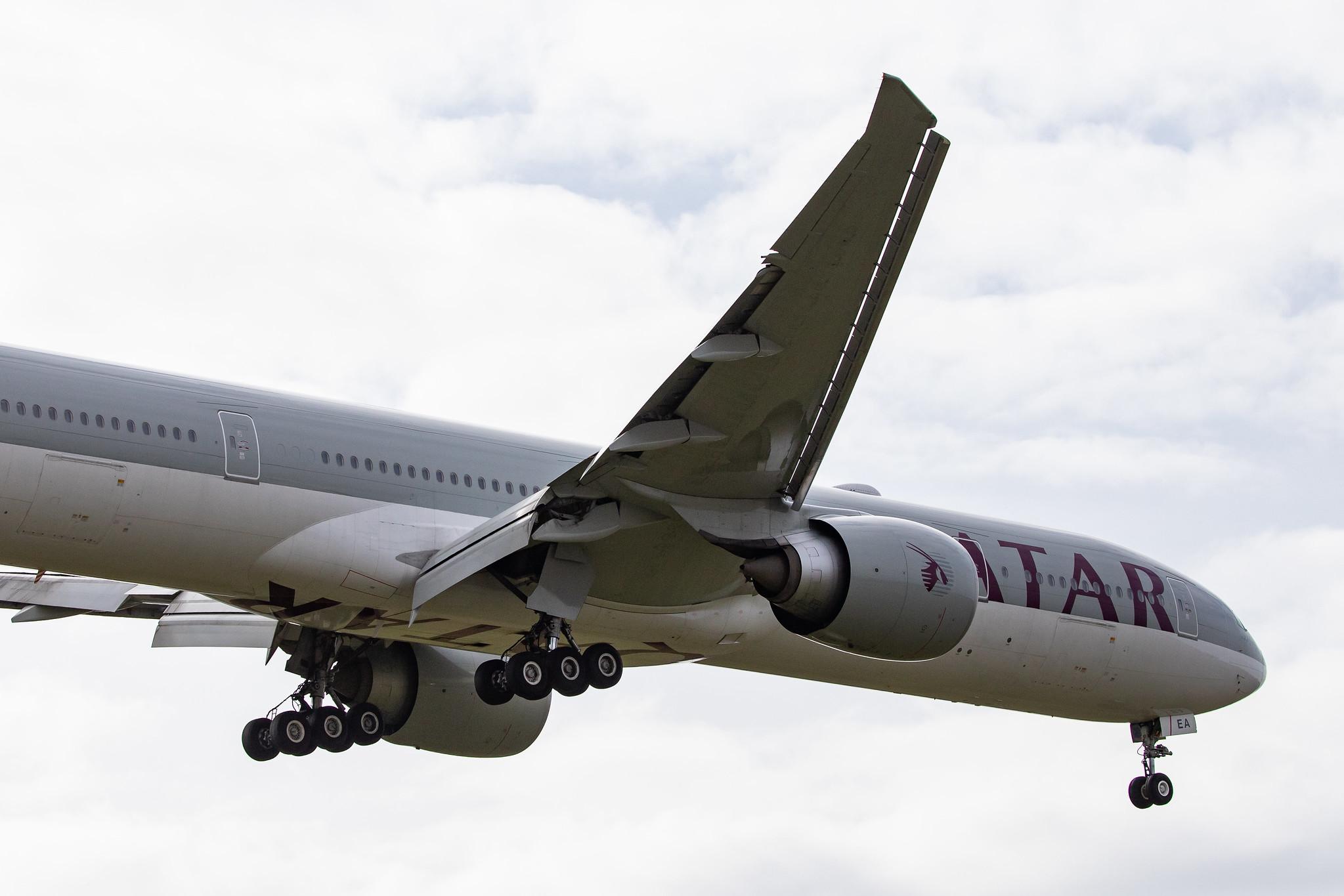 Flughafen Berlin Tegel (TXL): Qatar Airways (QR / QTR) |  Boeing 777-3DZ(ER) B77W | A7-BEA | MSN 41779