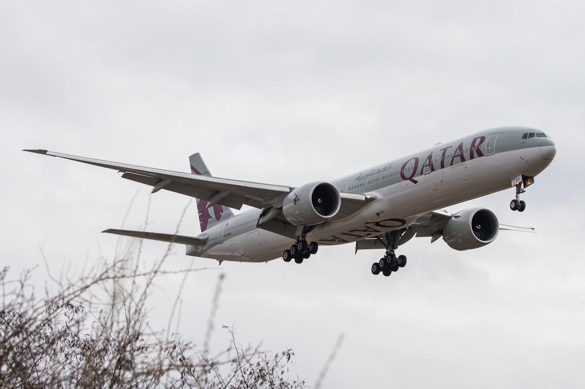Flughafen Berlin Tegel (TXL): Qatar Airways (QR / QTR) |  Boeing 777-3DZ(ER) B77W | A7-BEA | MSN 41779