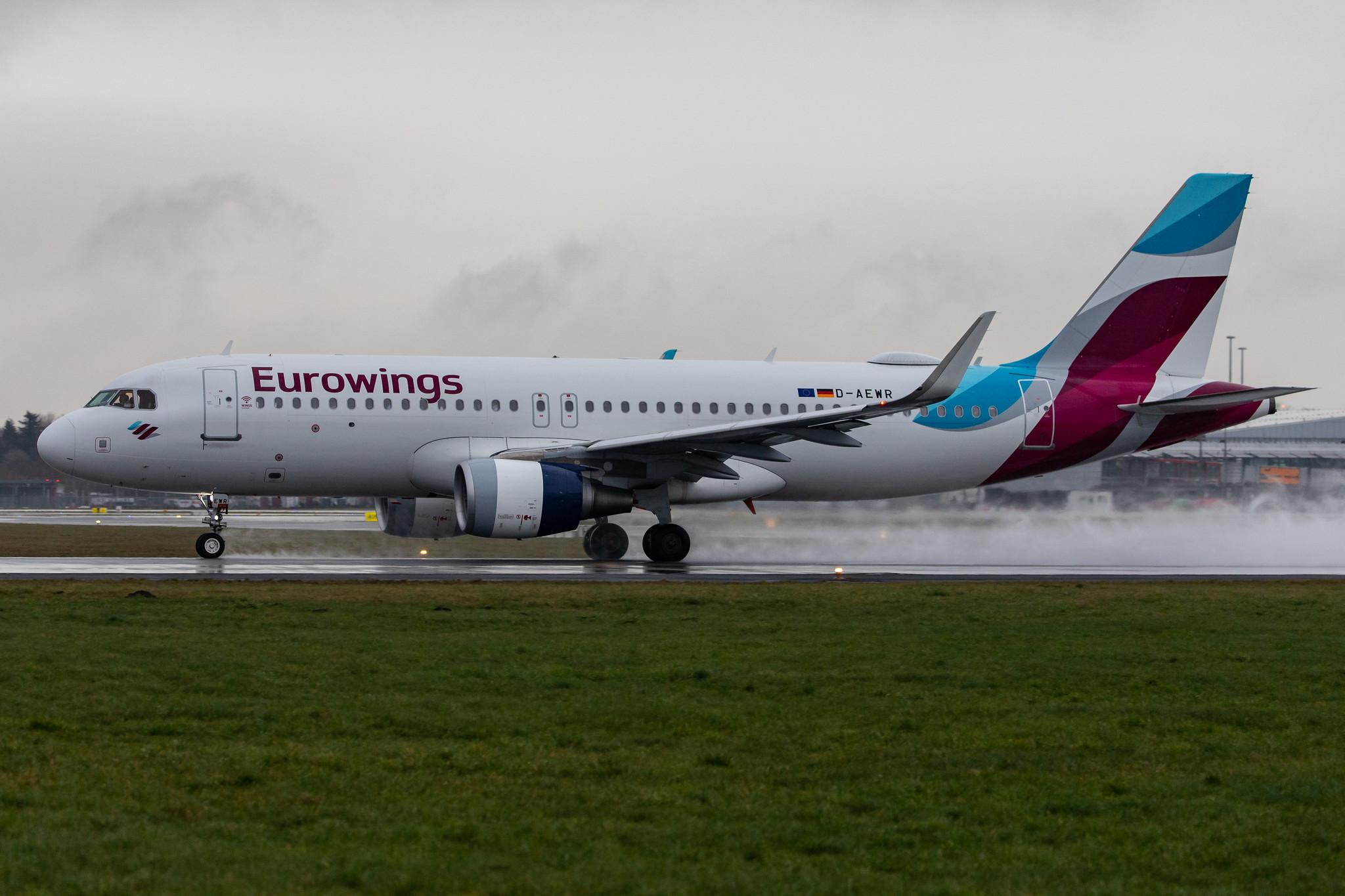 Hamburg Airport Apron: Eurowings (EW / EWG) |  Airbus A320-214 A320 | D-AEWR | MSN 7412