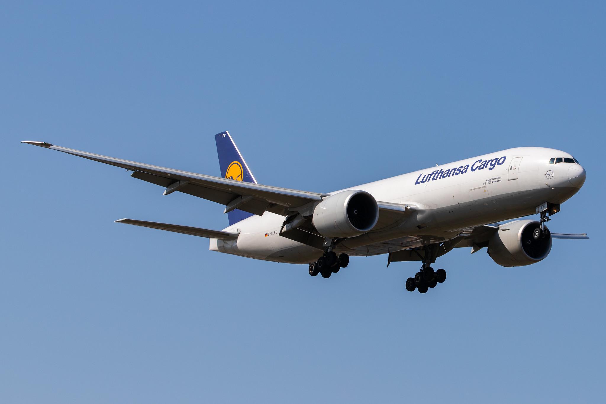Frankfurt Airport: Lufthansa Cargo (/ GEC) |  Boeing 777-FBT B77L | D-ALFC | MSN 41676