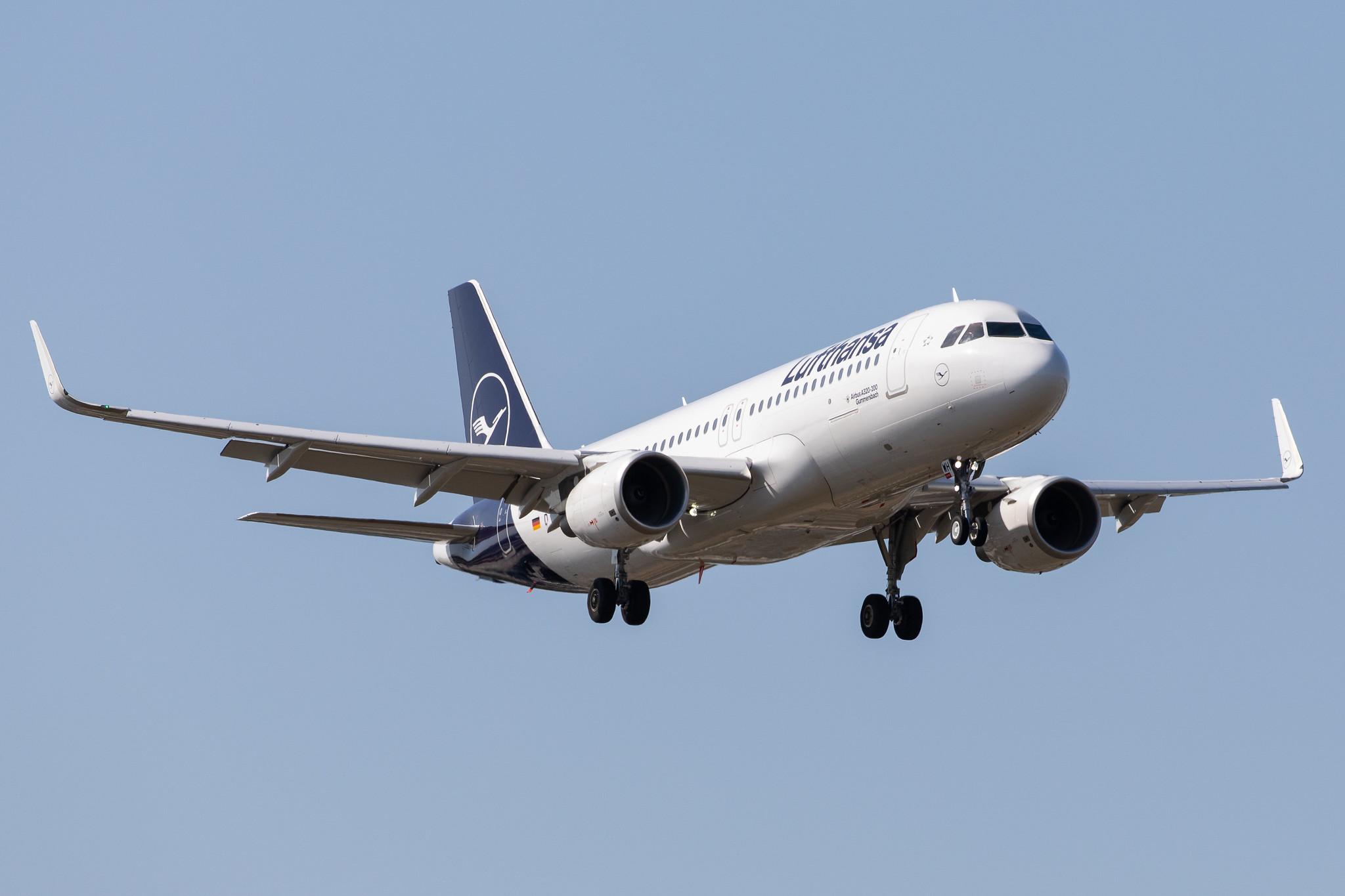 Frankfurt Airport: Lufthansa (LH / DLH) |  Airbus A320-214 A320 | D-AIWH | MSN 8911