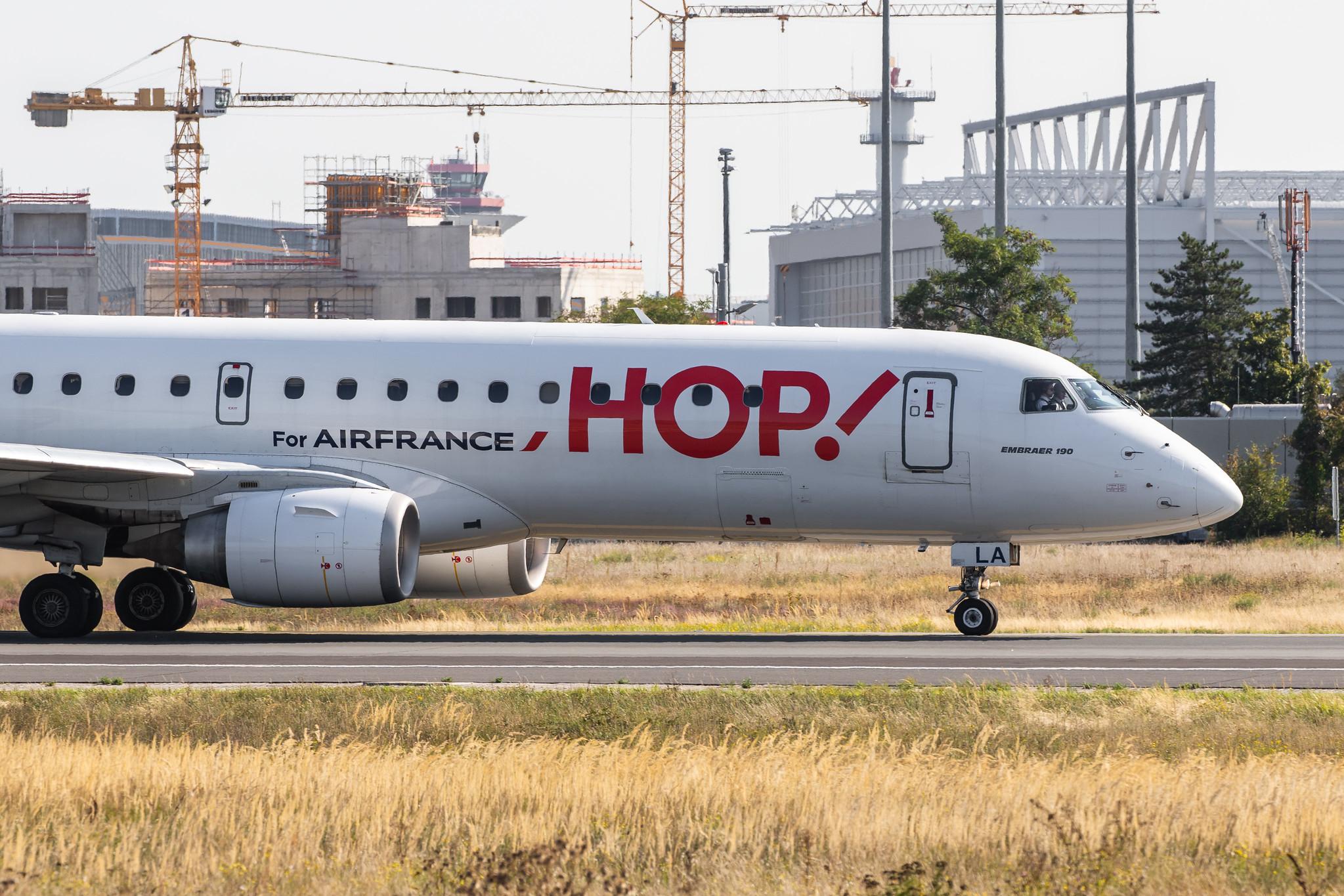 Frankfurt Airport: Air France (AF / AFR) | Operator: Air France Hop |  Embraer E190LR E190 | F-HBLA | MSN 19000051