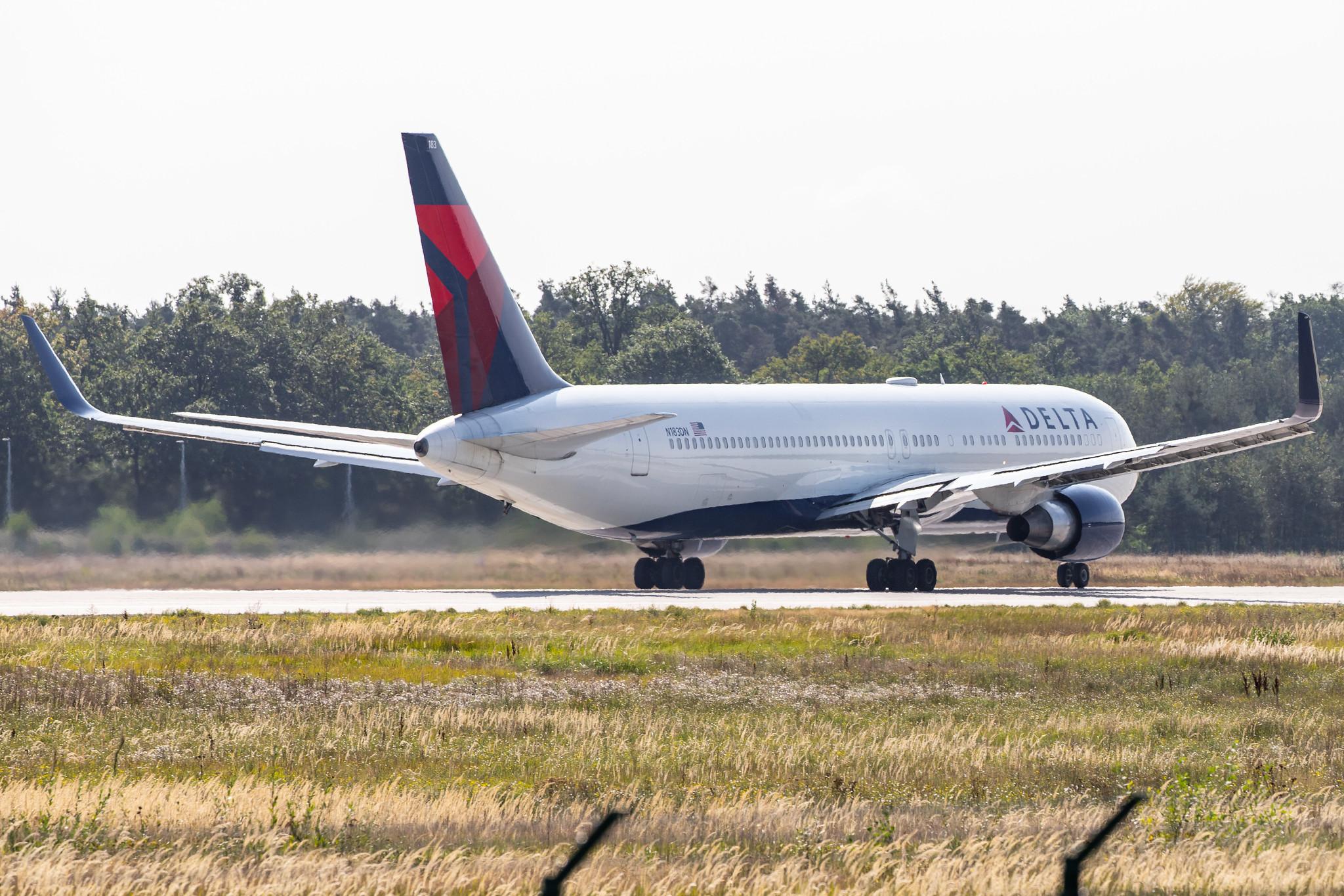 Frankfurt Airport: Delta Air Lines (DL / DAL) |  Boeing 767-332(ER) B763 | N183DN | MSN 27110