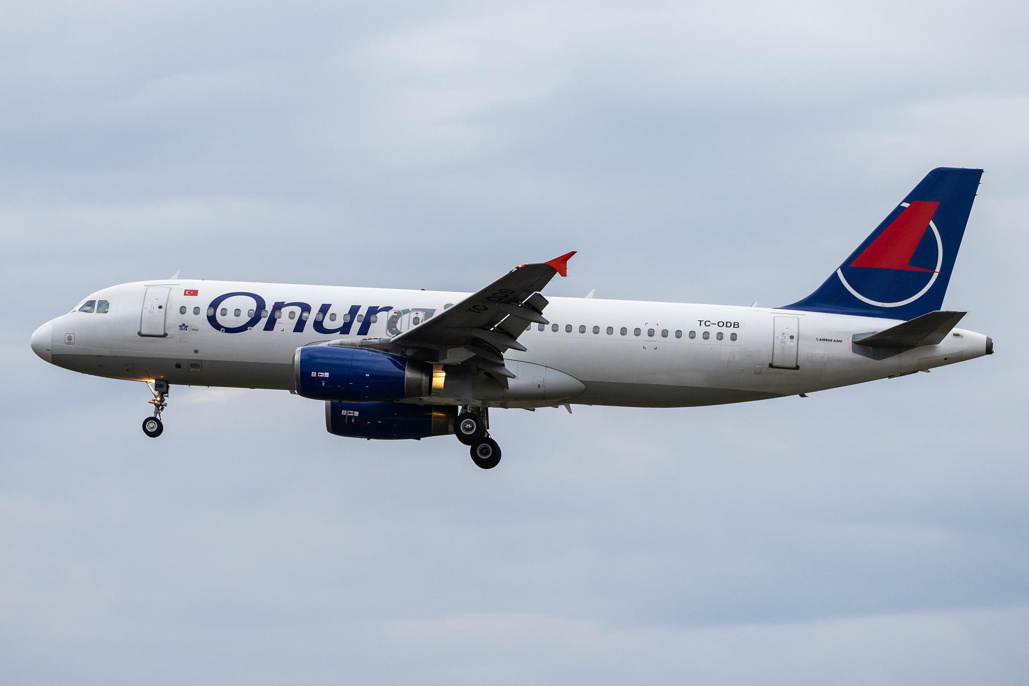 Frankfurt Airport: Onur Air (8Q / OHY) |  Airbus A320-232 A320 | TC-ODB | MSN 0580