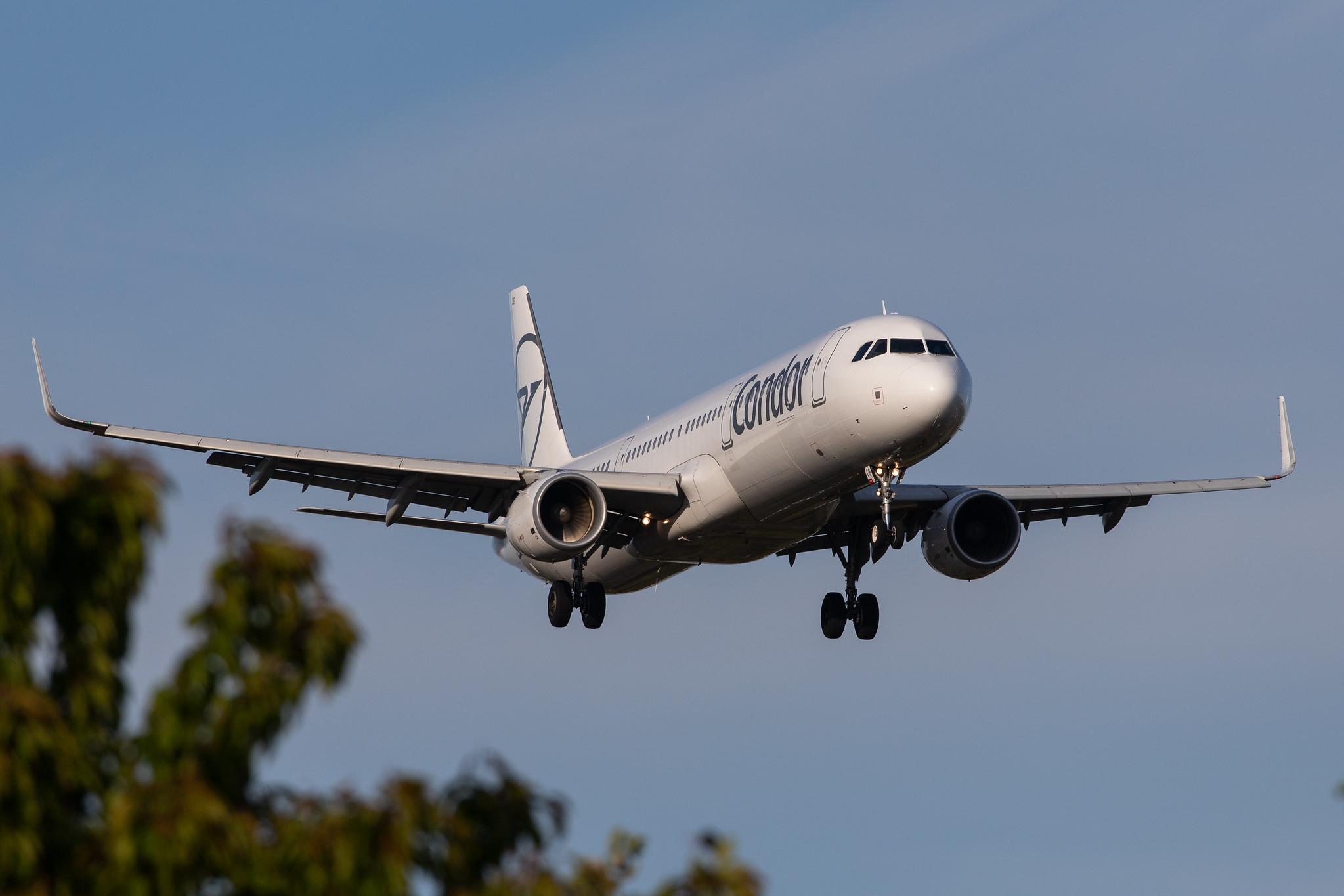 Hamburg Airport: Condor (DE / CFG) |  Airbus A321-211 A321 | D-ATCG | MSN 6005