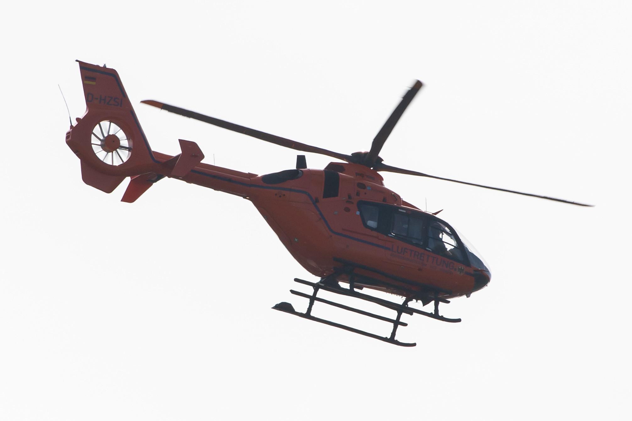 Hamburg Airport: Bundesministerium des Innern (BMI) |  Airbus Helicopters H135 EC35 | D-HZSI | MSN 0594