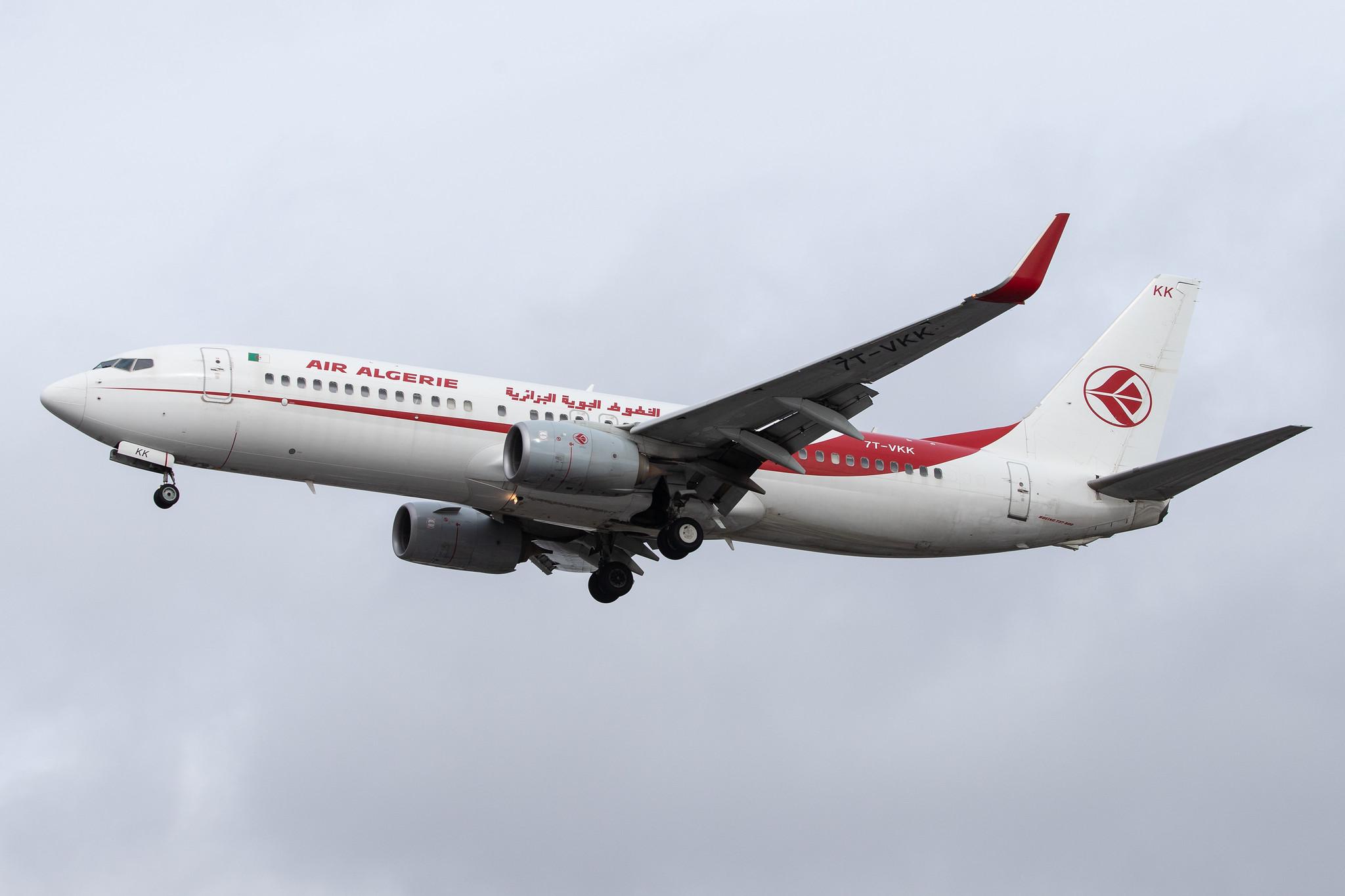 London Heathrow Airport: Air Algerie (AH / DAH) |  Boeing 737-8D6 B738 | 7T-VKK | MSN 60747