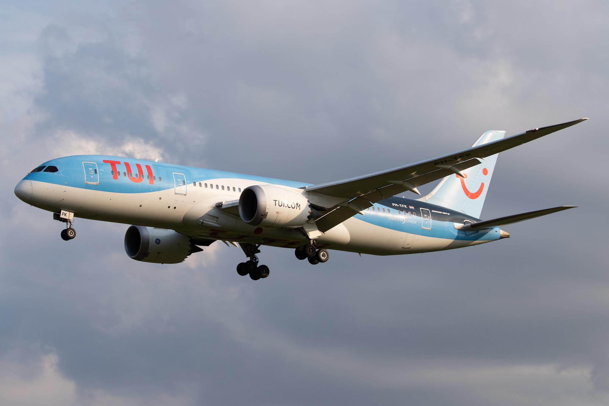 Hamburg Airport: TUI (X3 / TUI) | Operator: TUI fly Netherlands |  Boeing 787-8 Dreamliner B788 | PH-TFK | MSN 36427