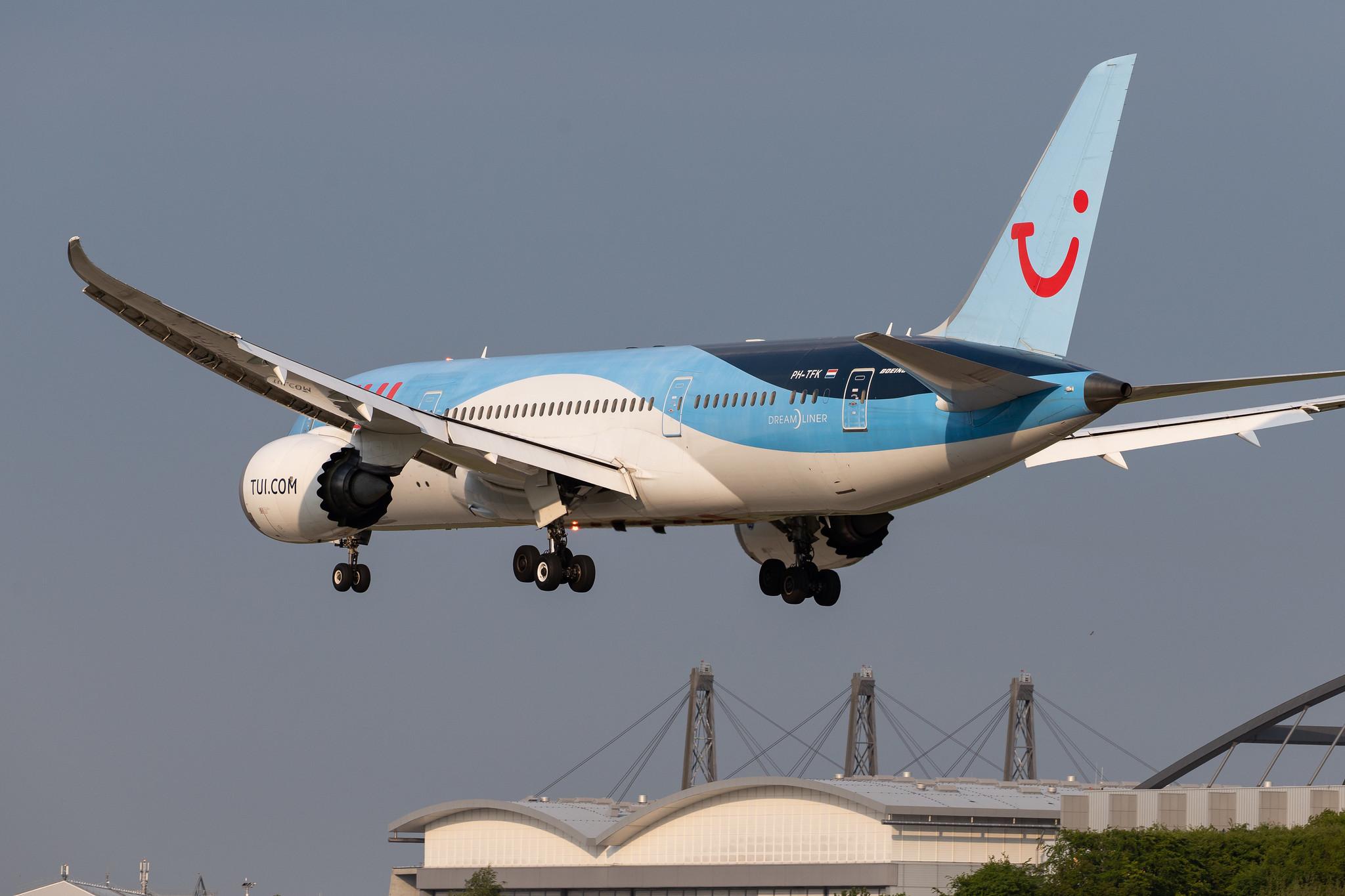 Hamburg Airport: TUI (X3 / TUI) | Operator: TUI fly Netherlands |  Boeing 787-8 Dreamliner B788 | PH-TFK | MSN 36427