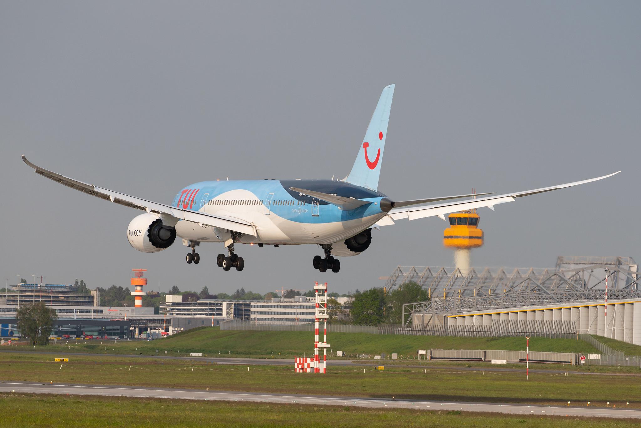 Hamburg Airport: TUI (X3 / TUI) | Operator: TUI fly Netherlands |  Boeing 787-8 Dreamliner B788 | PH-TFK | MSN 36427