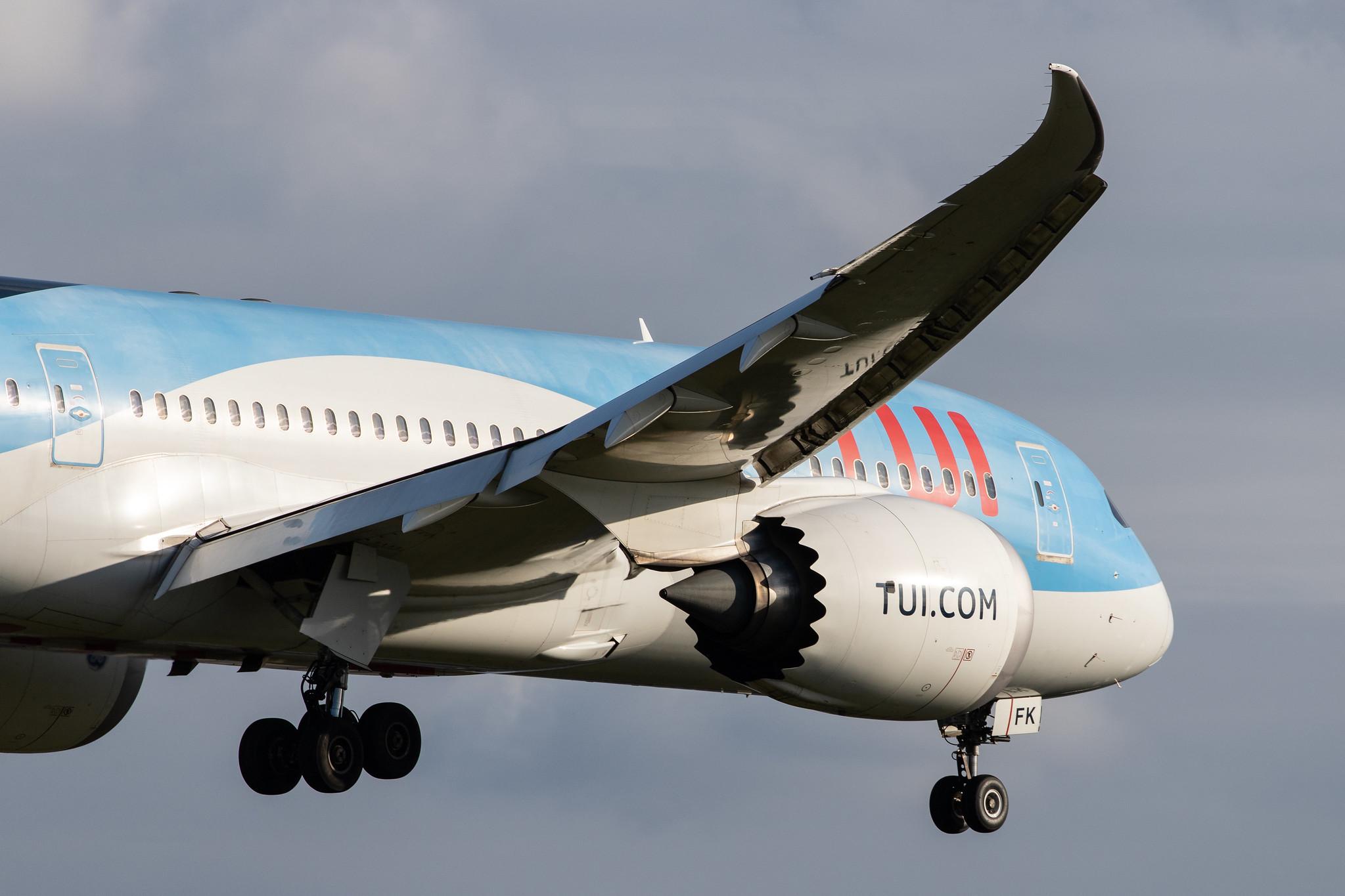 Hamburg Airport: TUI (X3 / TUI) | Operator: TUI fly Netherlands |  Boeing 787-8 Dreamliner B788 | PH-TFK | MSN 36427