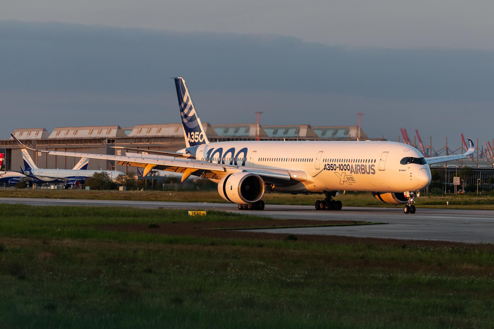 Hamburg Finkenwerder: Airbus (/ AIB) |  Airbus A350-1041 A35K | F-WMIL | MSN 059