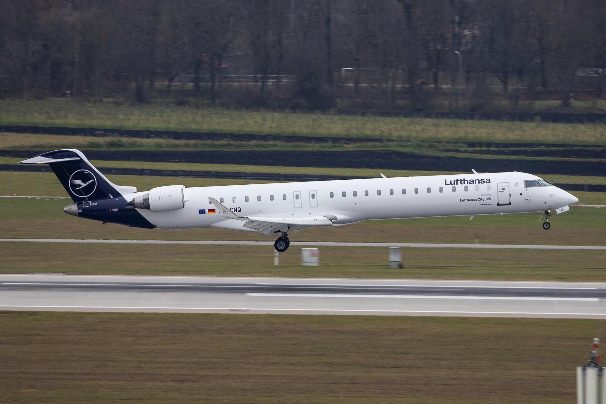 Munich Airport: Lufthansa (LH / DLH) | Operator: Lufthansa CityLine |  Bombardier CRJ-900LR CRJ9 | D-ACNQ | MSN 15260