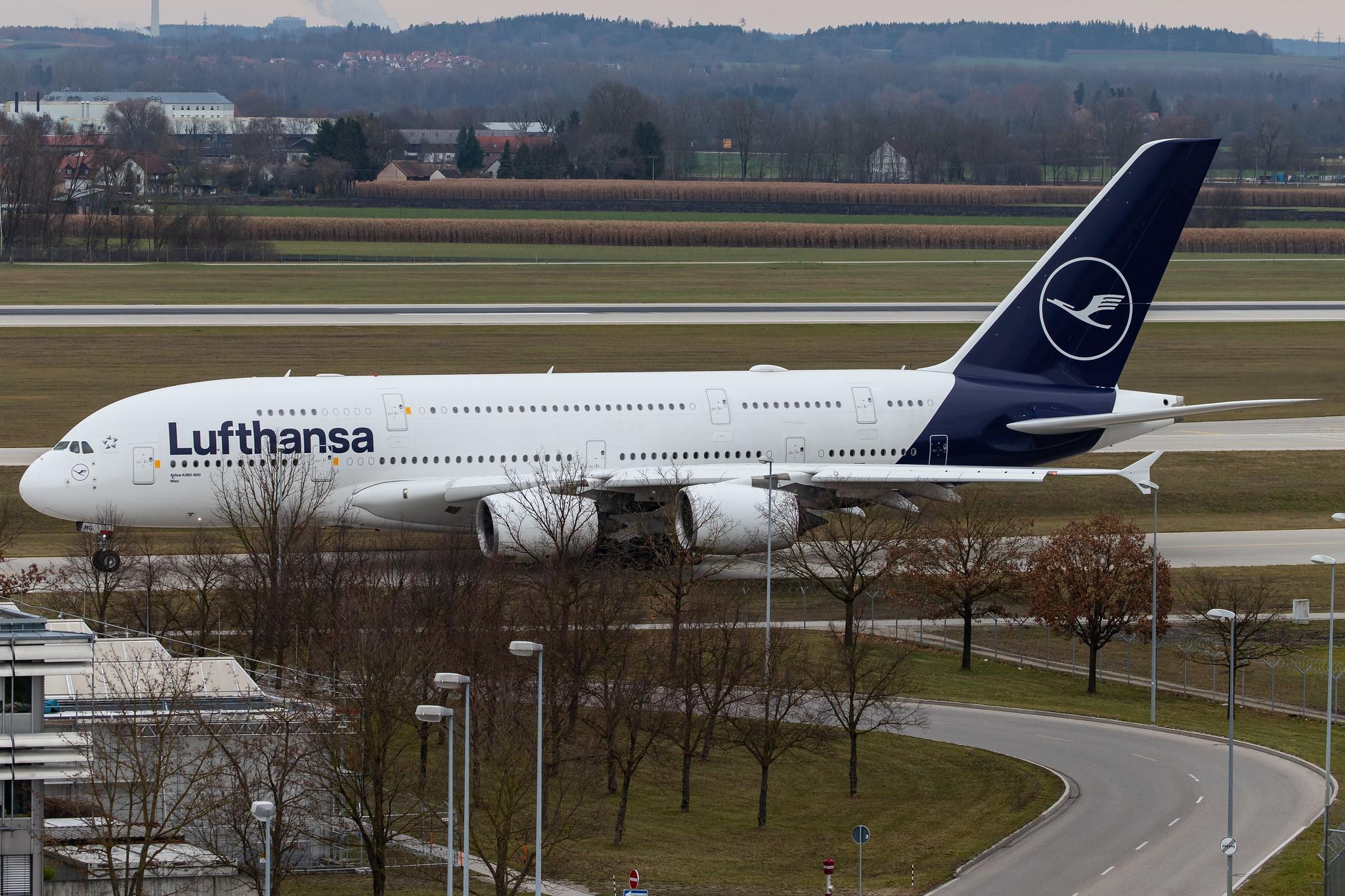 Munich Airport: Lufthansa (LH / DLH) |  Airbus A380-841 A388 | D-AIMG | MSN 069