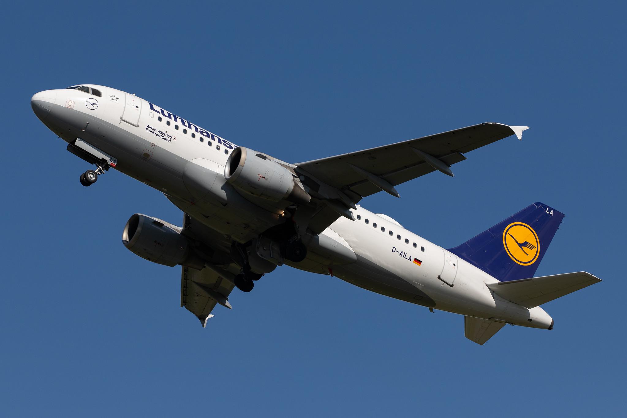 Hamburg Airport: Lufthansa (LH / DLH) |  Airbus A319-114 A319 | D-AILA | MSN 0609
