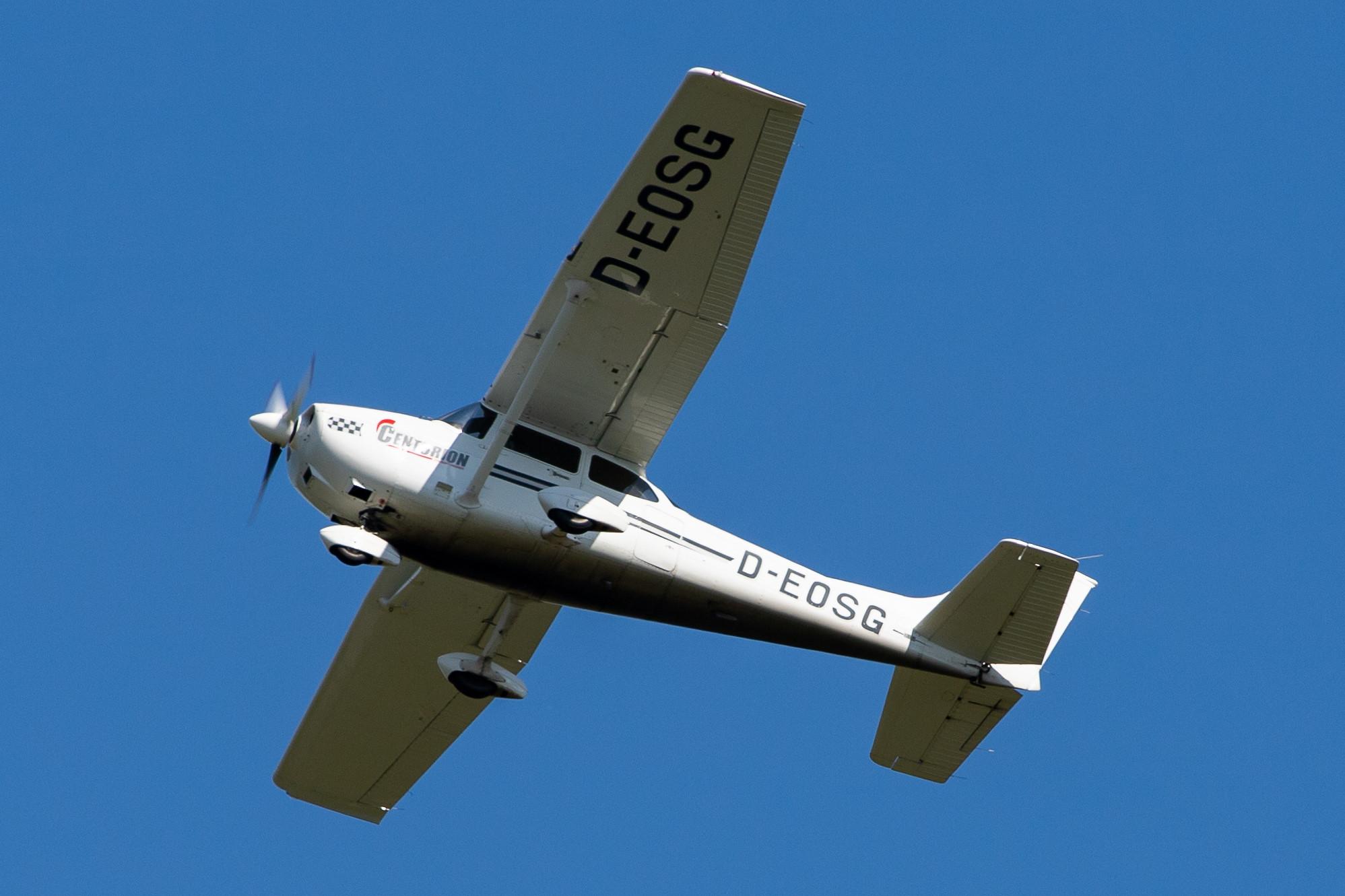 Hamburg Airport: Private Owner |  Cessna 172R Skyhawk II C172 | D-EOSG | MSN 17281200