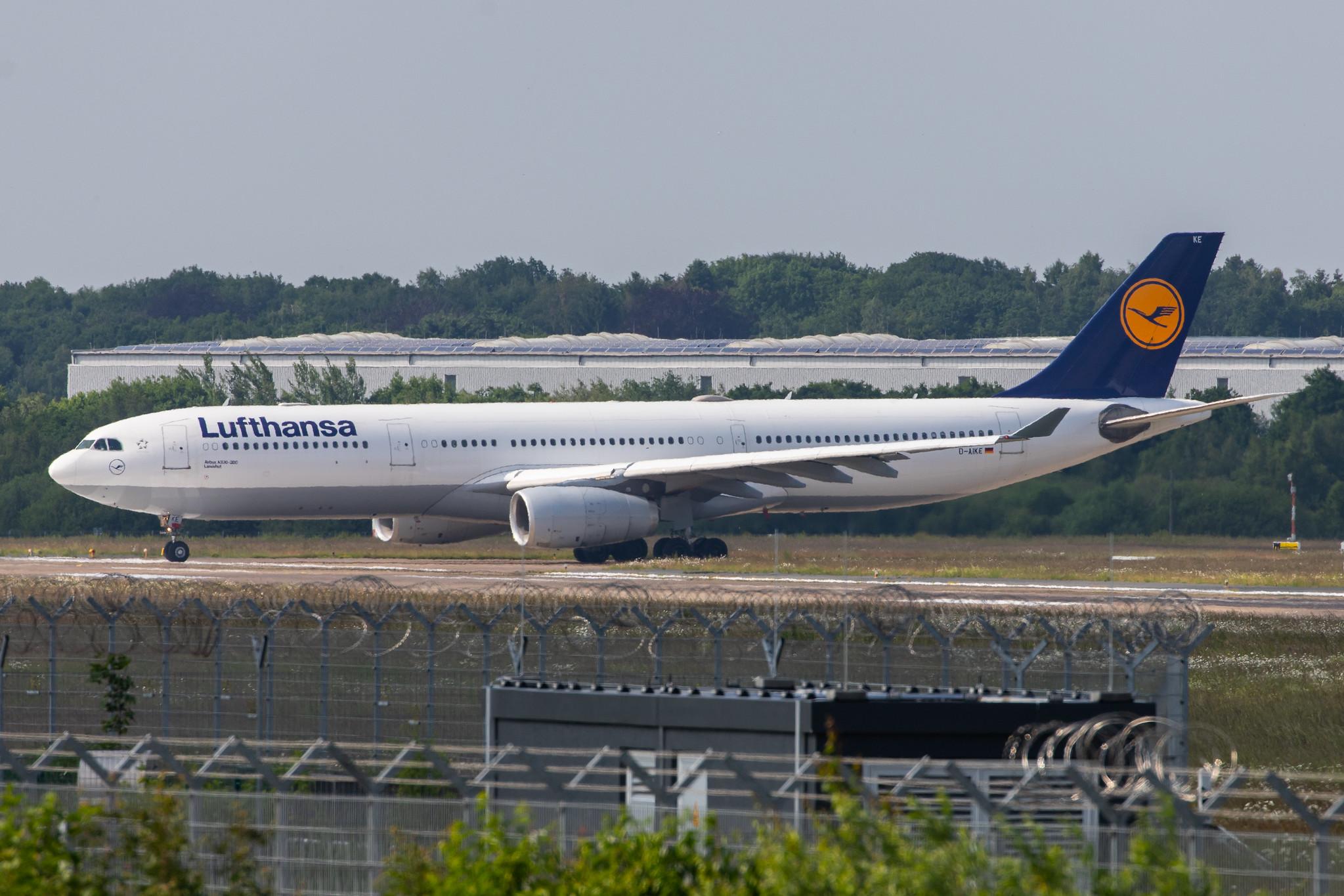 Hamburg Airport: Lufthansa (LH / DLH) |  Airbus A330-343 A333 | D-AIKE | MSN 0636