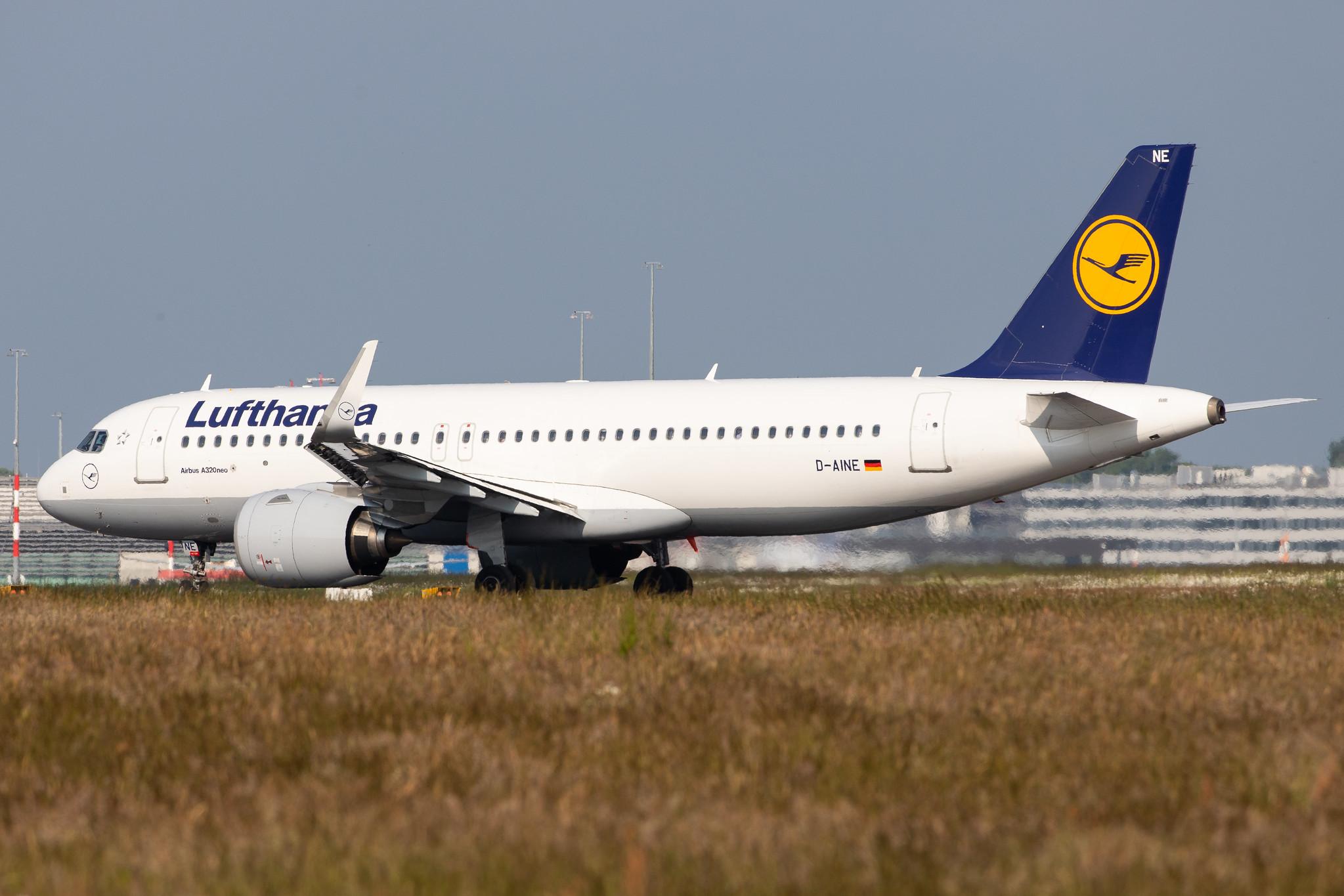 Hamburg Airport: Lufthansa (LH / DLH) |  Airbus A320-271N A20N | D-AINE | MSN 7103