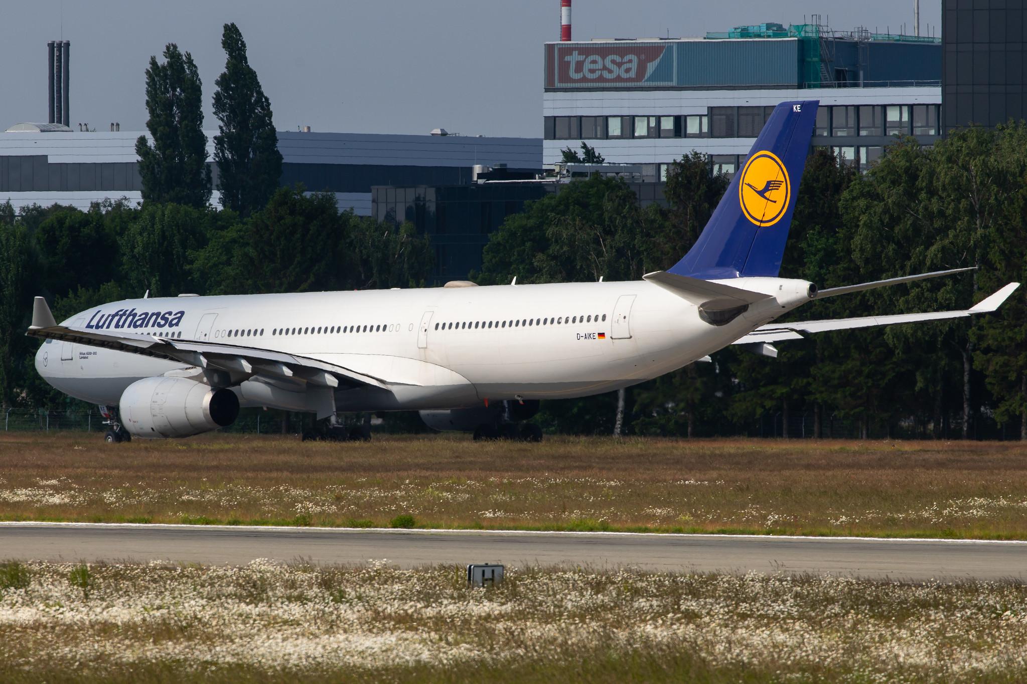 Hamburg Airport: Lufthansa (LH / DLH) |  Airbus A330-343 A333 | D-AIKE | MSN 0636