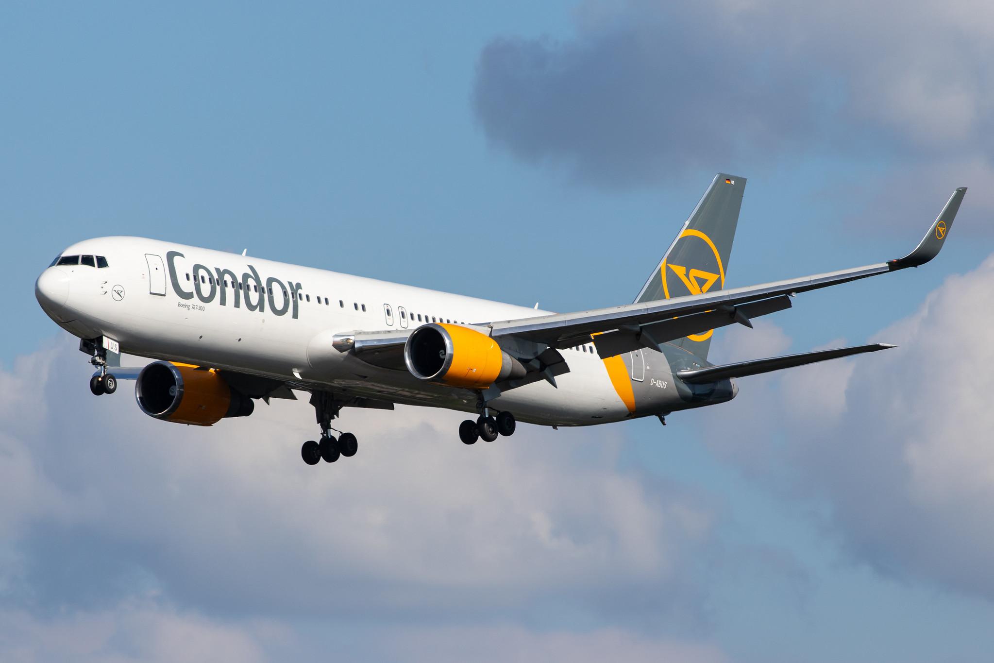 Hamburg Airport: Condor (DE / CFG) |  Boeing 767-38E(ER) B763 | D-ABUS | MSN 30840