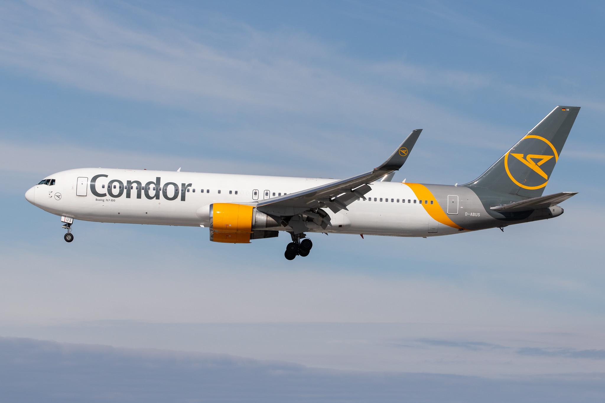 Hamburg Airport: Condor (DE / CFG) |  Boeing 767-38E(ER) B763 | D-ABUS | MSN 30840