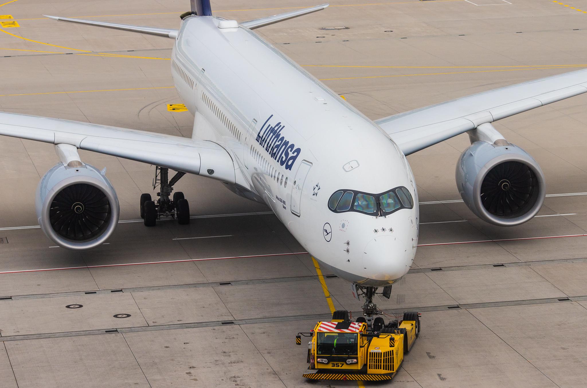Munich Airport: Lufthansa (LH / DLH) |  Airbus A350-941 A359 | D-AIXD | MSN 127