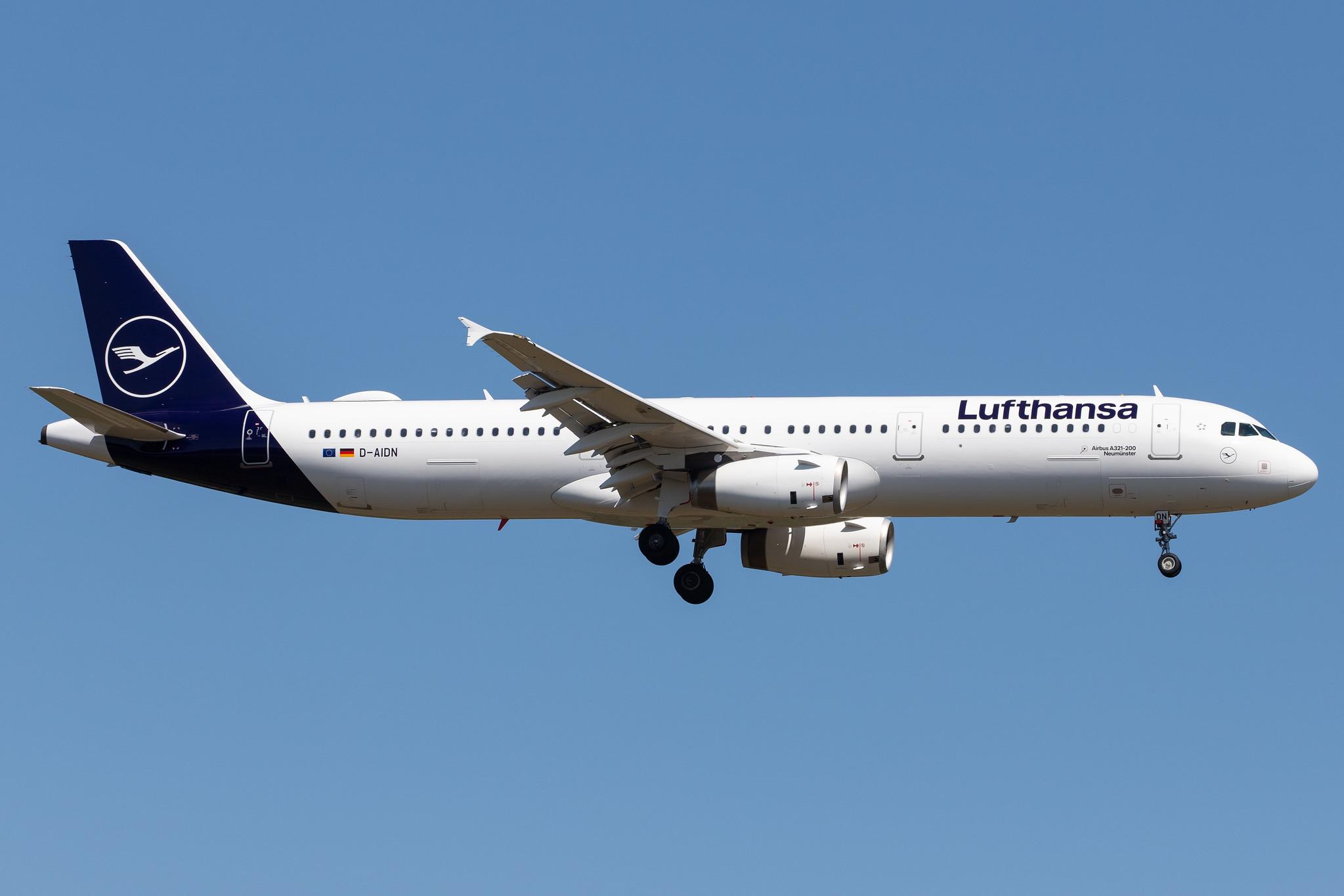 Frankfurt Airport: Lufthansa (LH / DLH) |  Airbus A321-231 A321 | D-AIDN | MSN 4976