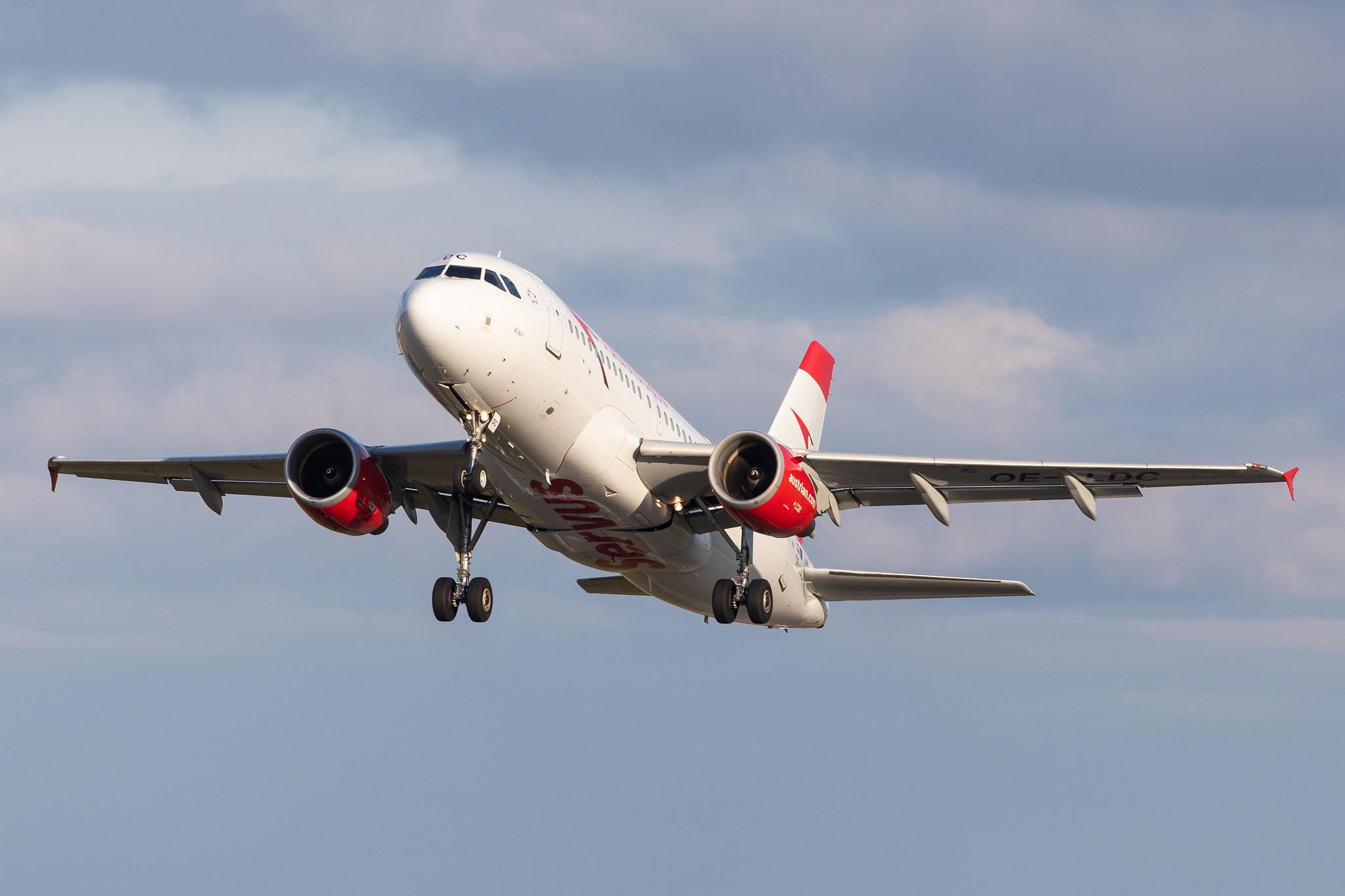 Hamburg Airport: Austrian Airlines (OS / AUA) |  Airbus A319-112 A319 | OE-LDC | MSN 2262