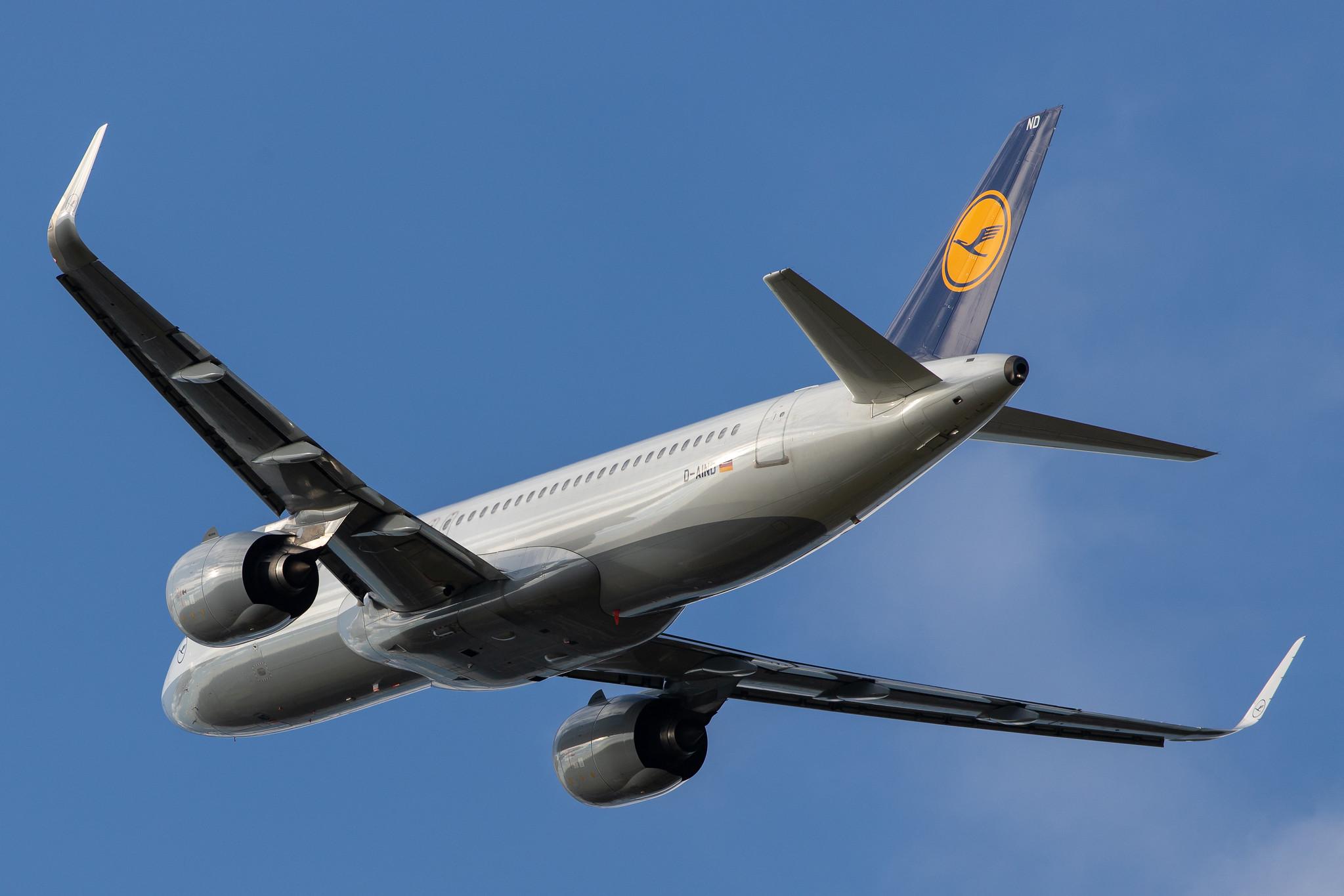 Hamburg Airport: Lufthansa (LH / DLH) |  Airbus A320-271N A20N | D-AIND | MSN 7078