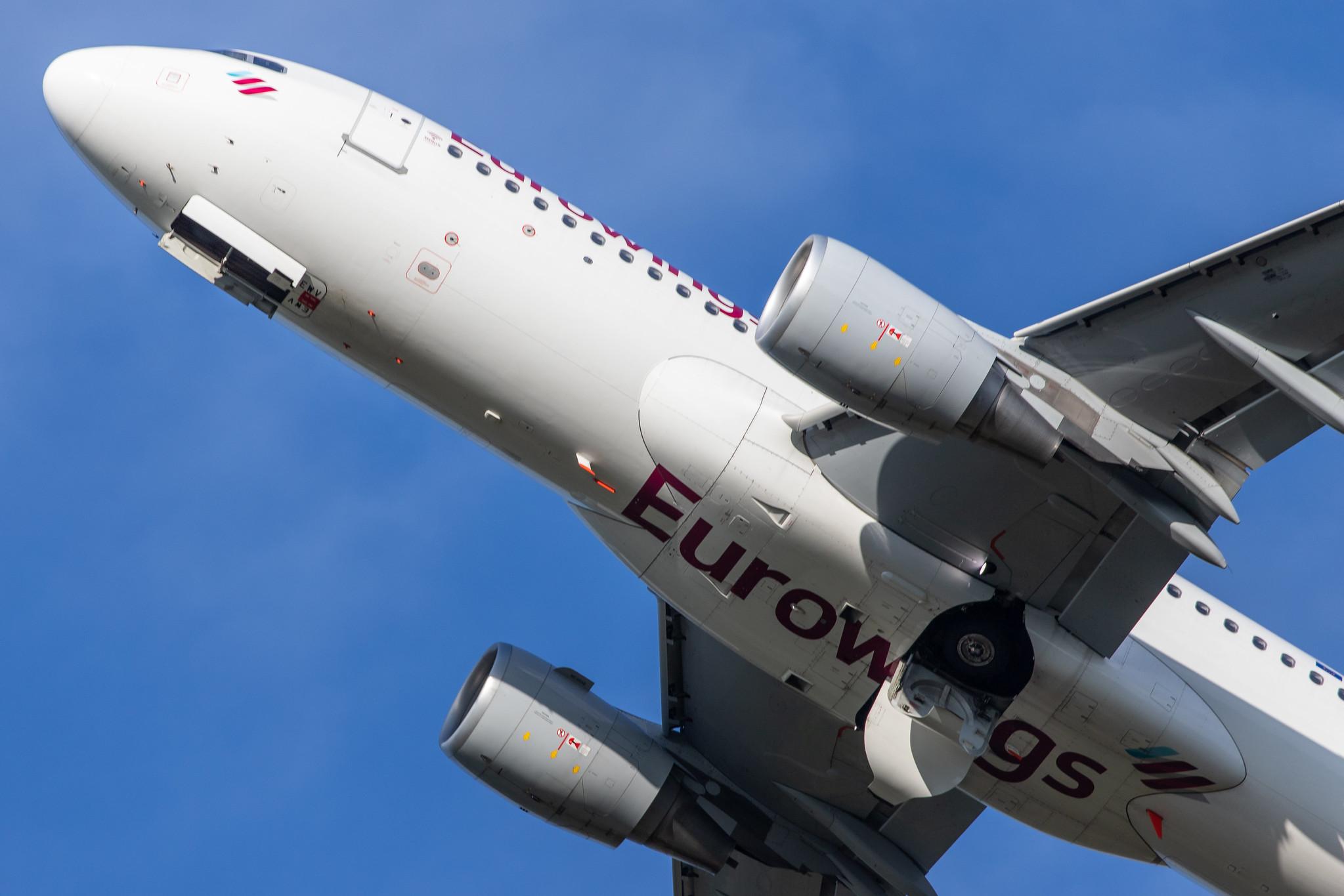 Hamburg Airport: Eurowings (EW / EWG) |  Airbus A320-214 A320 | D-AEWV | MSN 7545