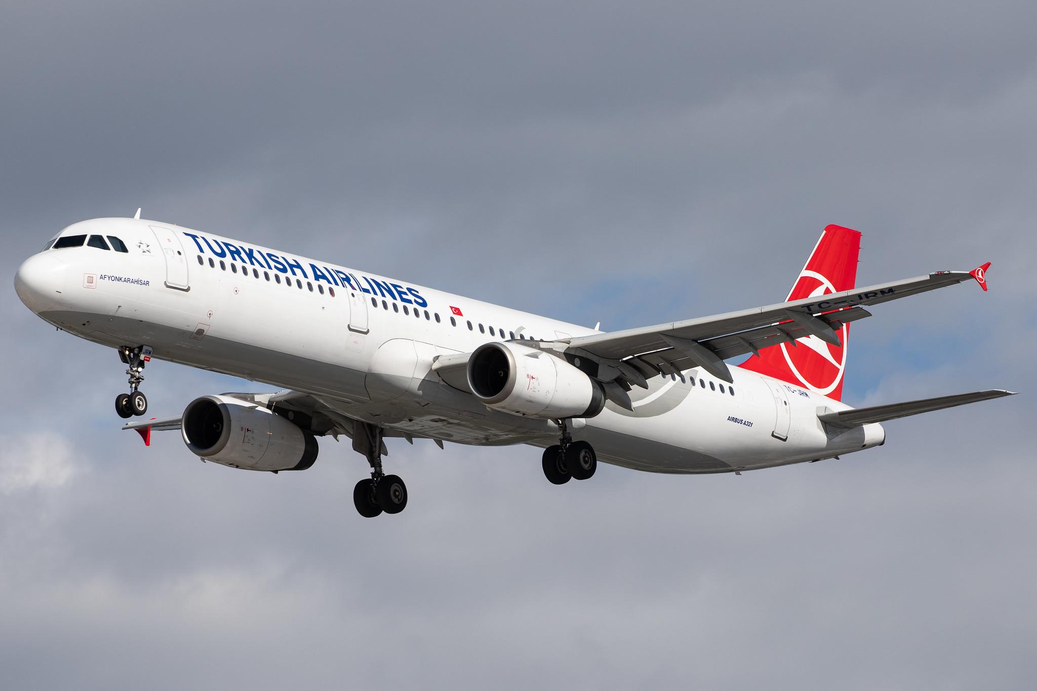 Hamburg Airport: Turkish Airlines (TK / THY) |  Airbus A321-231 A321 | TC-JRM | MSN 4643